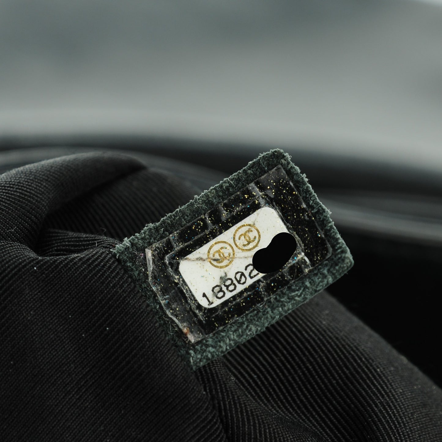 Shiny Lambskin Quilted Medium Trianon Messenger Flap Black