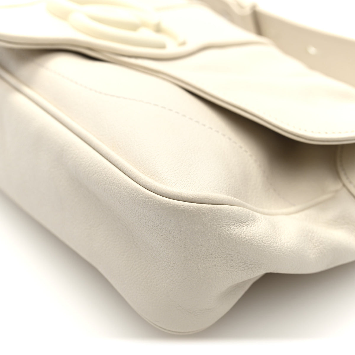 Goatskin Small GG Monochrome Aphrodite Shoulder Bag Mystic White