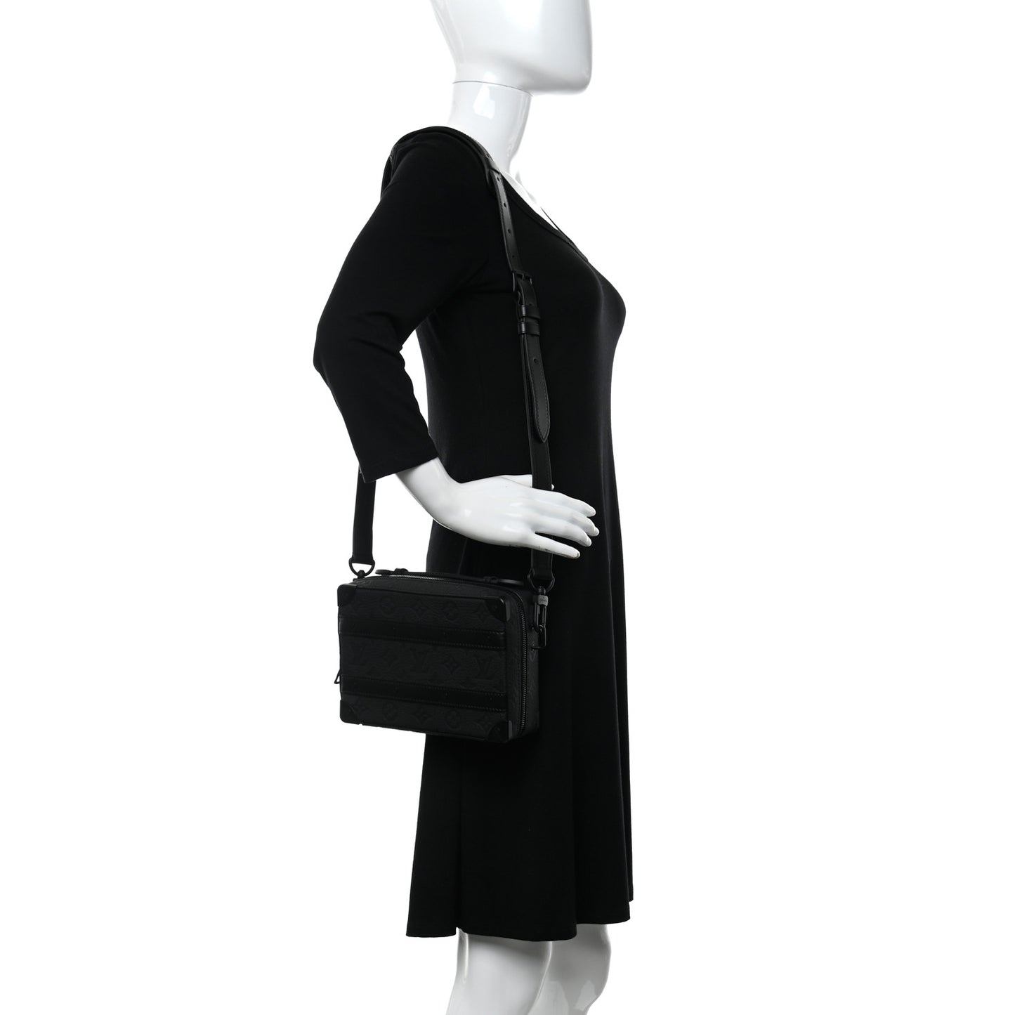 Taurillon Monogram Soft Trunk Black