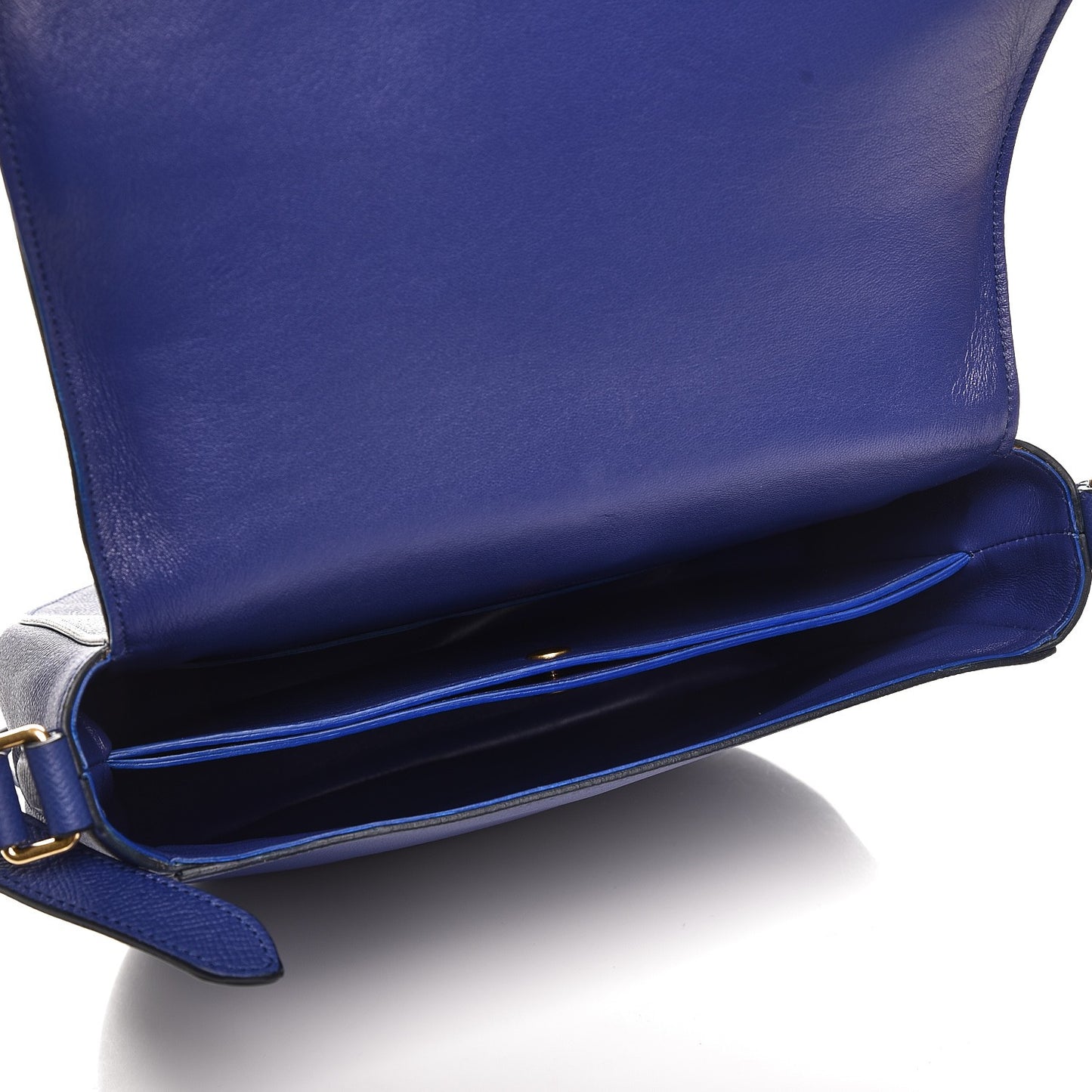 Grained Calfskin Medium Trotteur Indigo