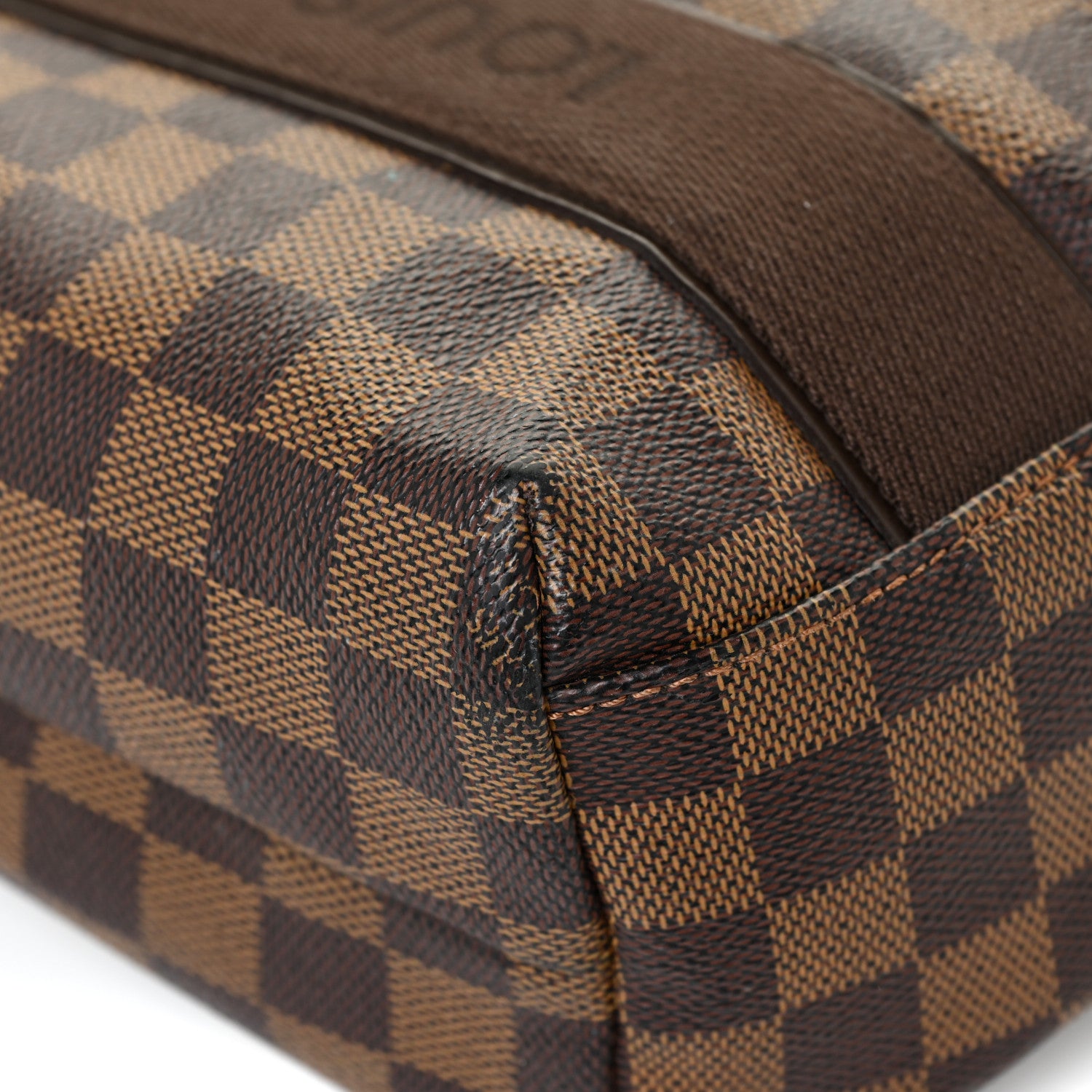Louis Vuitton Damier Ebene Beaubourg 16 of 18