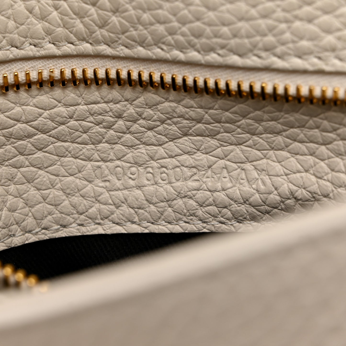 Grained Calfskin Medium Double Strap Jennifer Crossbody Chalk