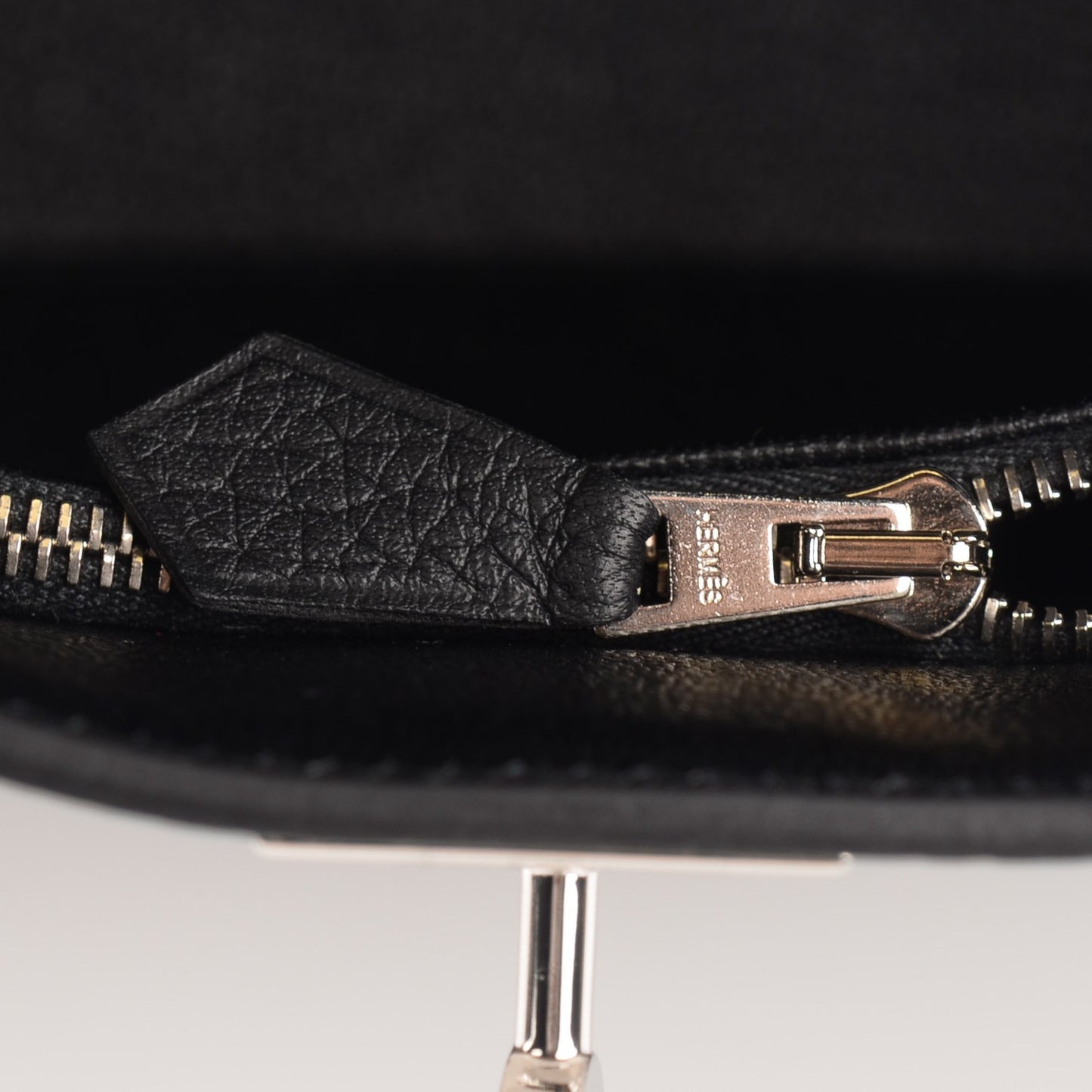 Taurillon Clemence Jypsiere 28 Black