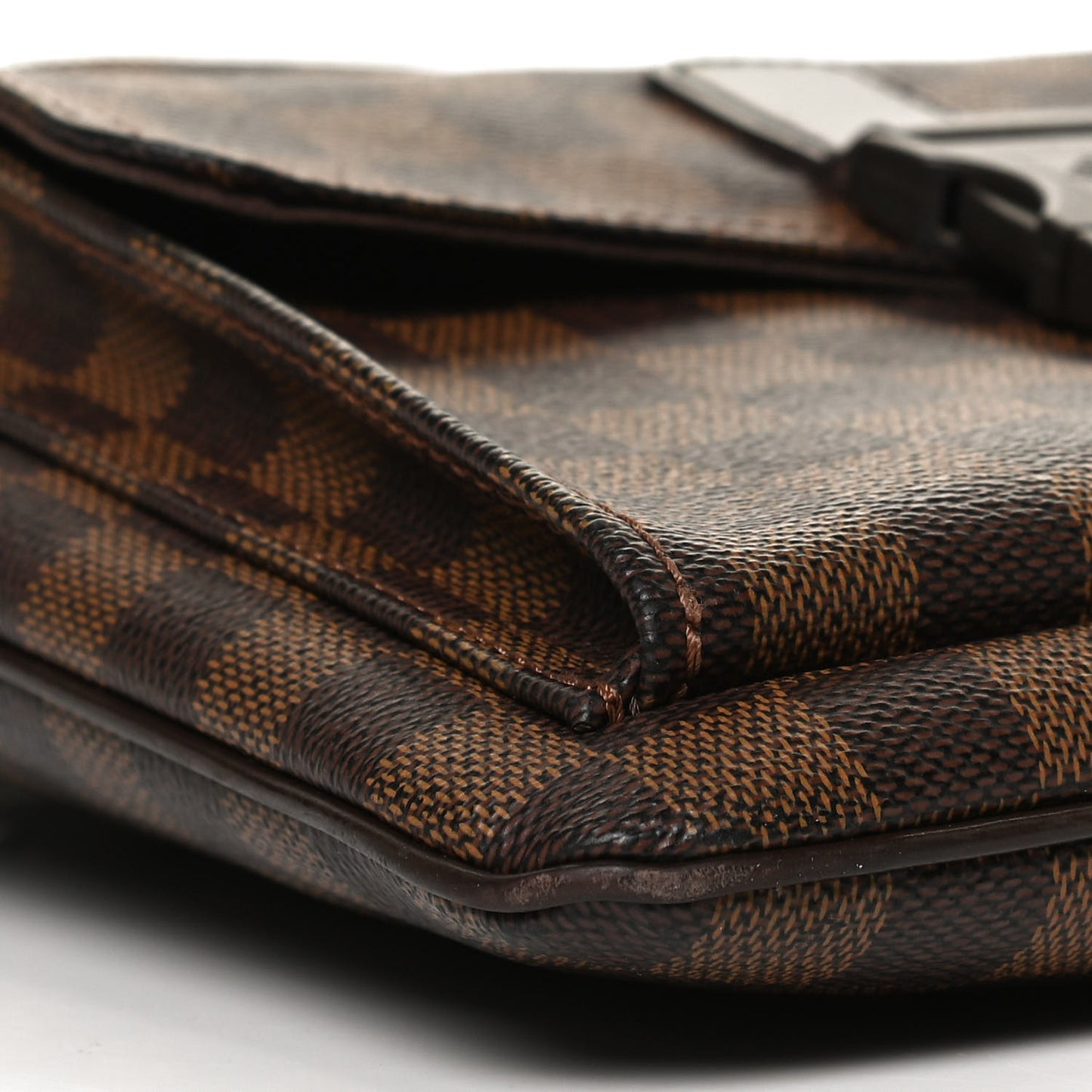 Damier Ebene Pochette Melville