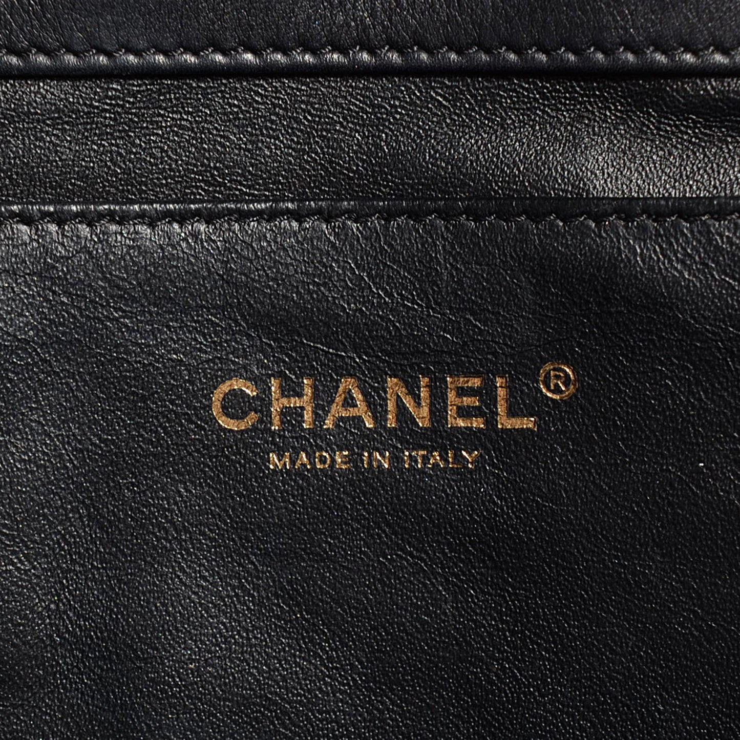 Calfskin Stitched Thin City Flap Black