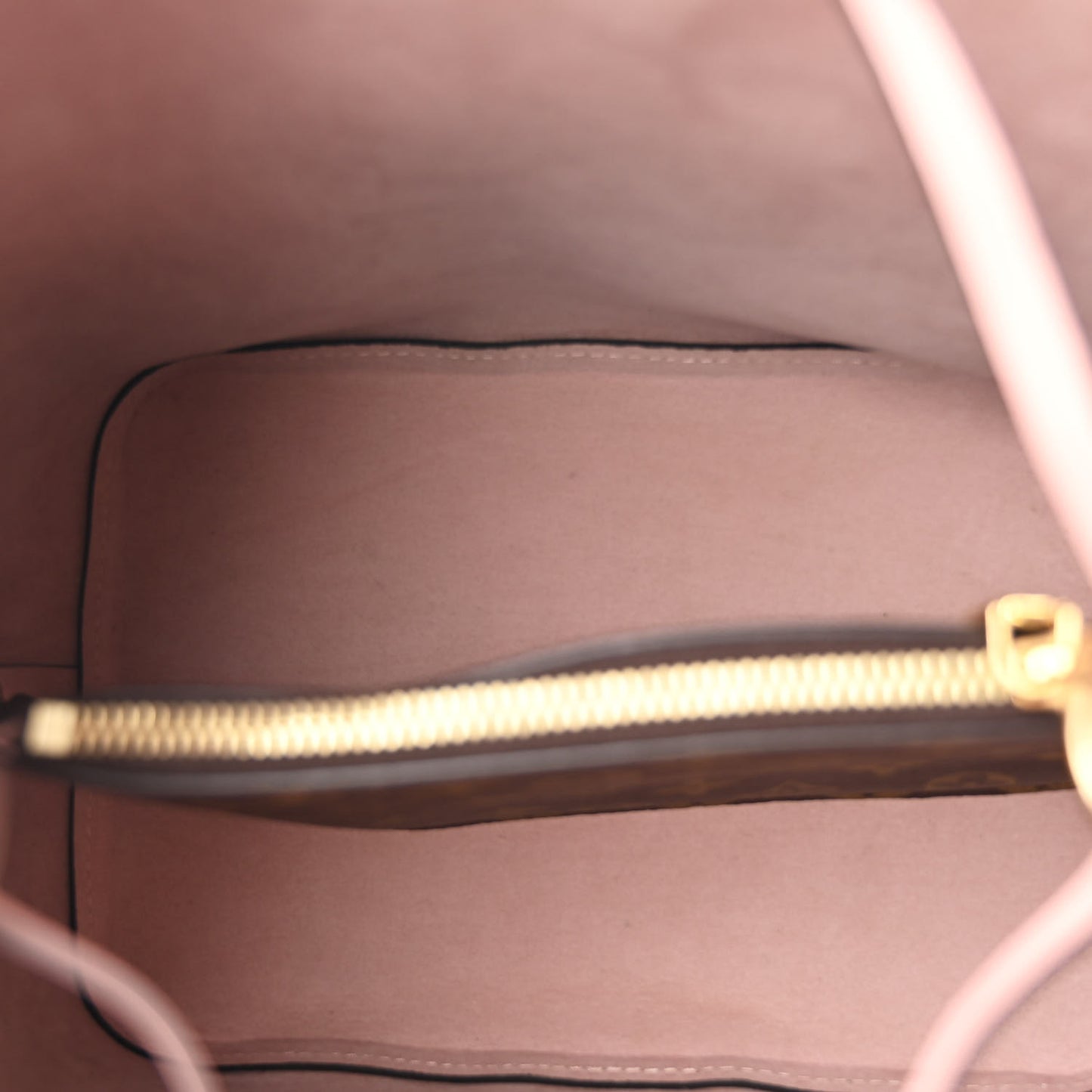 Monogram Neonoe MM Rose Poudre