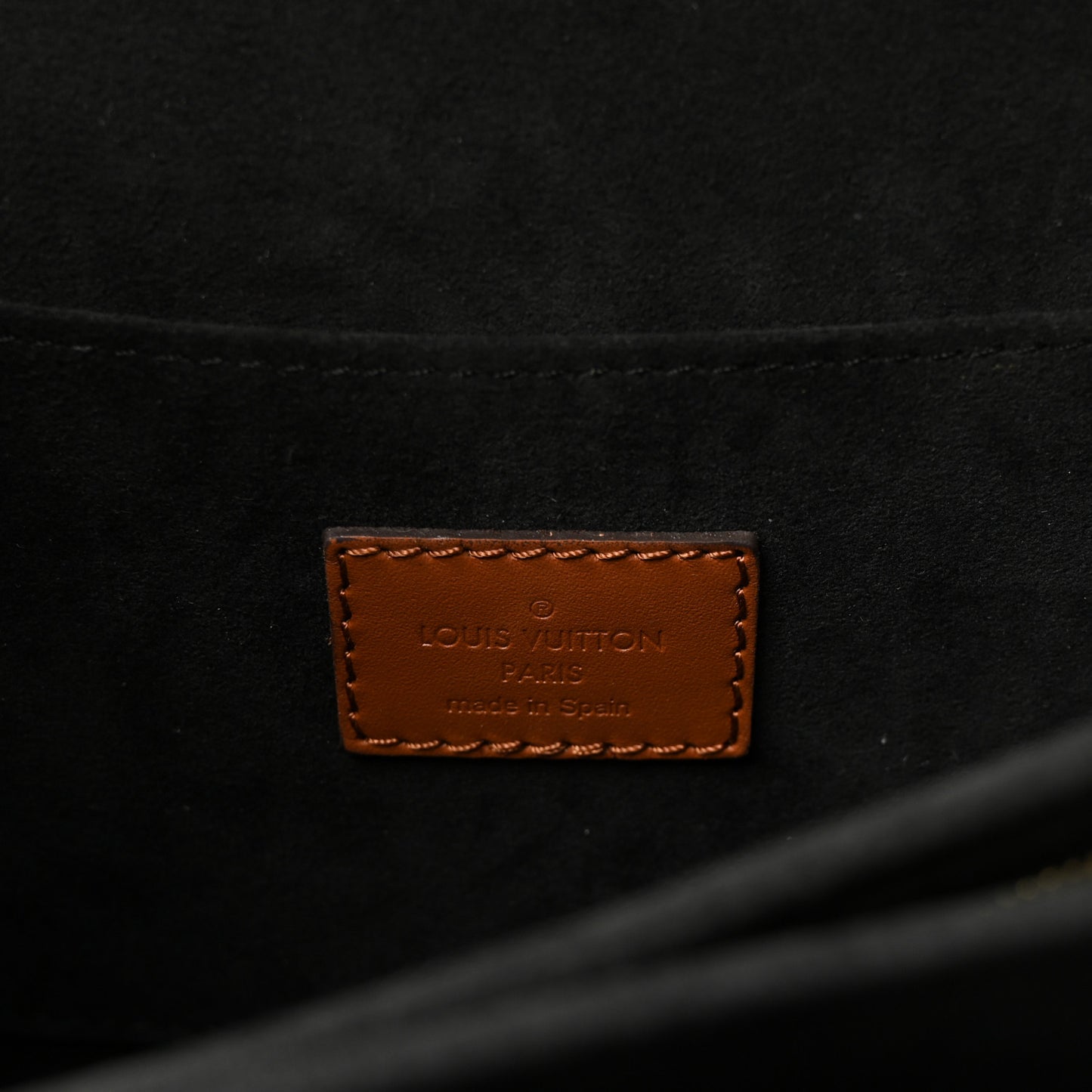Reverse Monogram Dauphine MM
