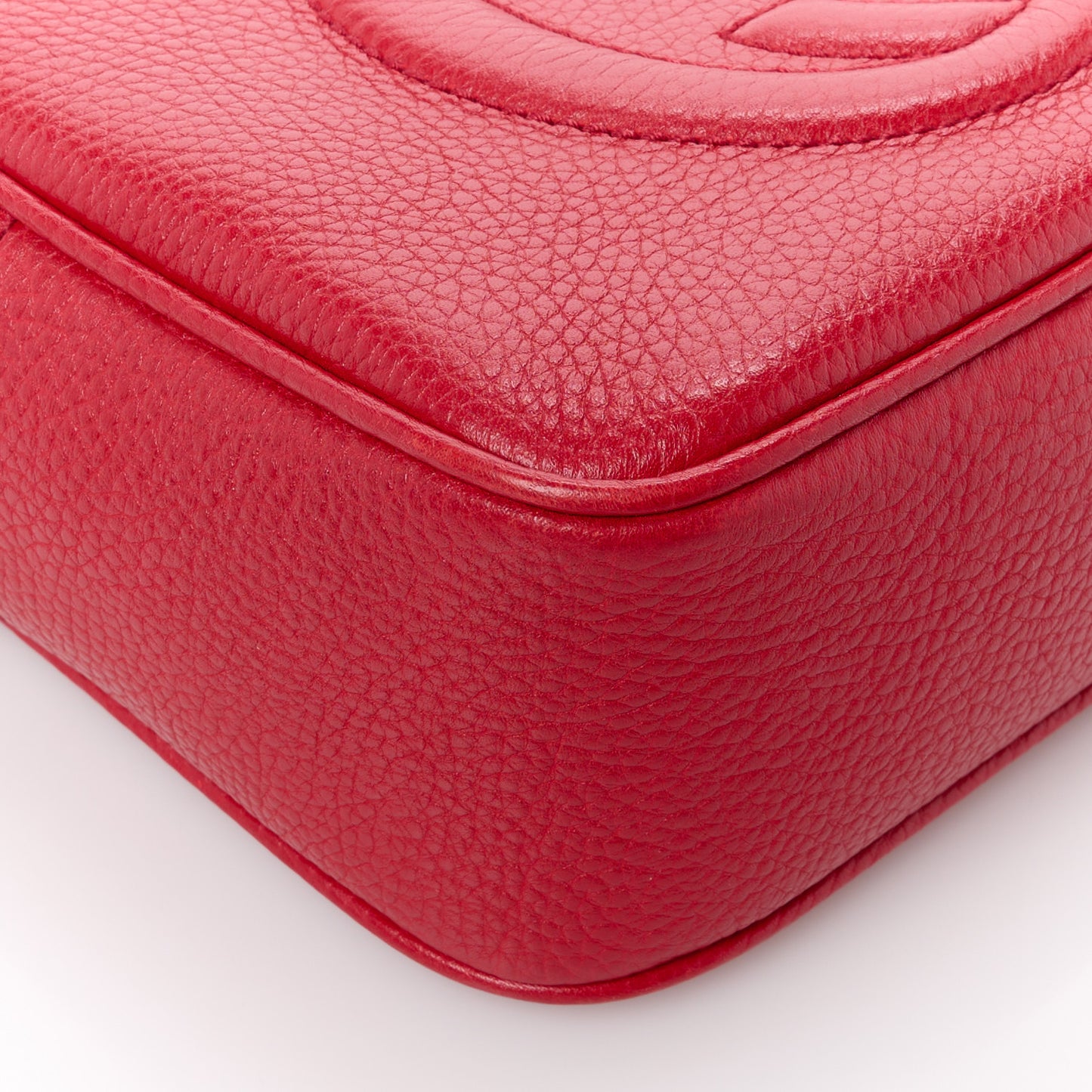 Pebbled Calfskin Small Soho Disco Bag Vibrant Red