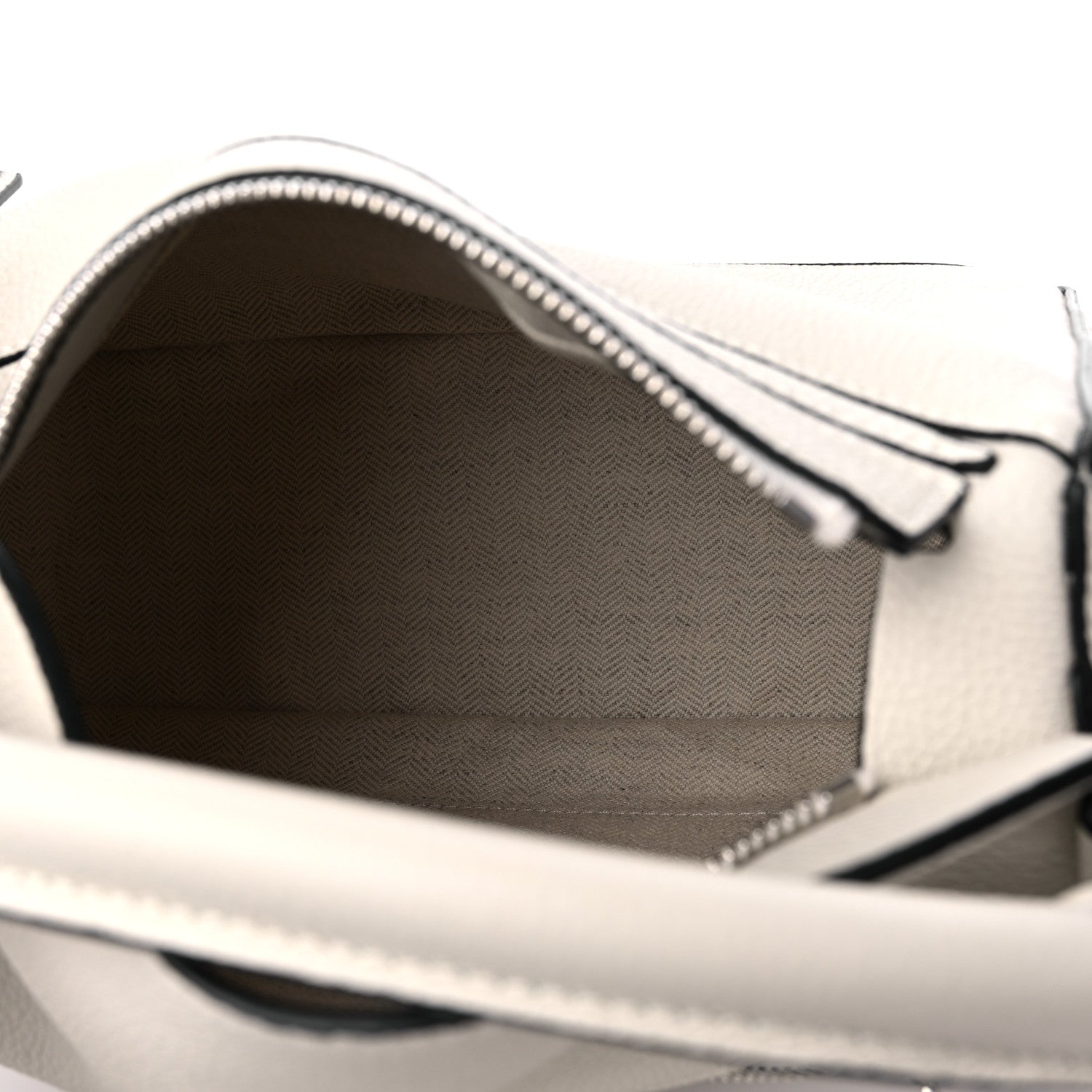 Loewe Grained Calfskin Small Puzzle Bag Soft White 5 of 9