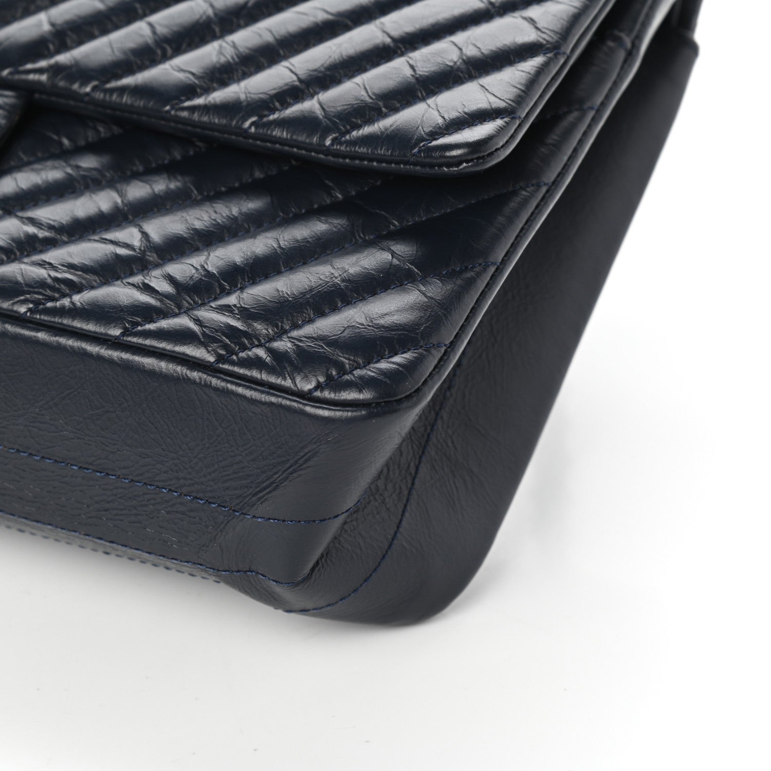 Chanel Aged Calfskin Chevron Quilted 2.55 Reissue 226 Flap Navy Blue 10 of 10