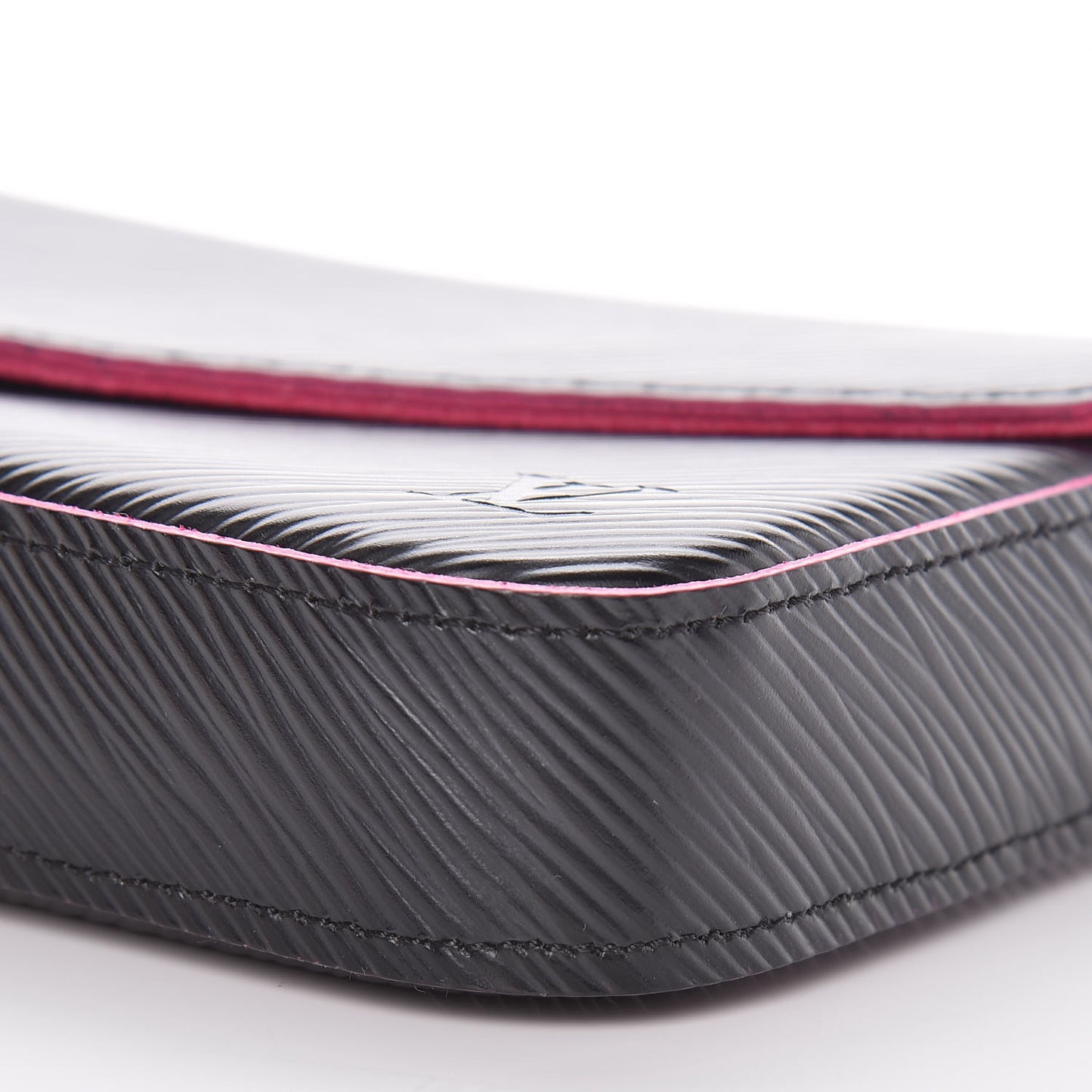 Epi Pochette Felicie Black Hot Pink
