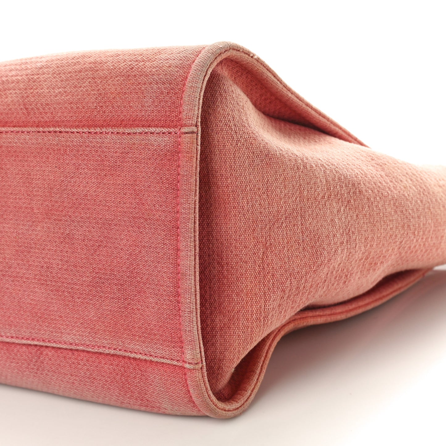 Canvas Medium Deauville Tote Red