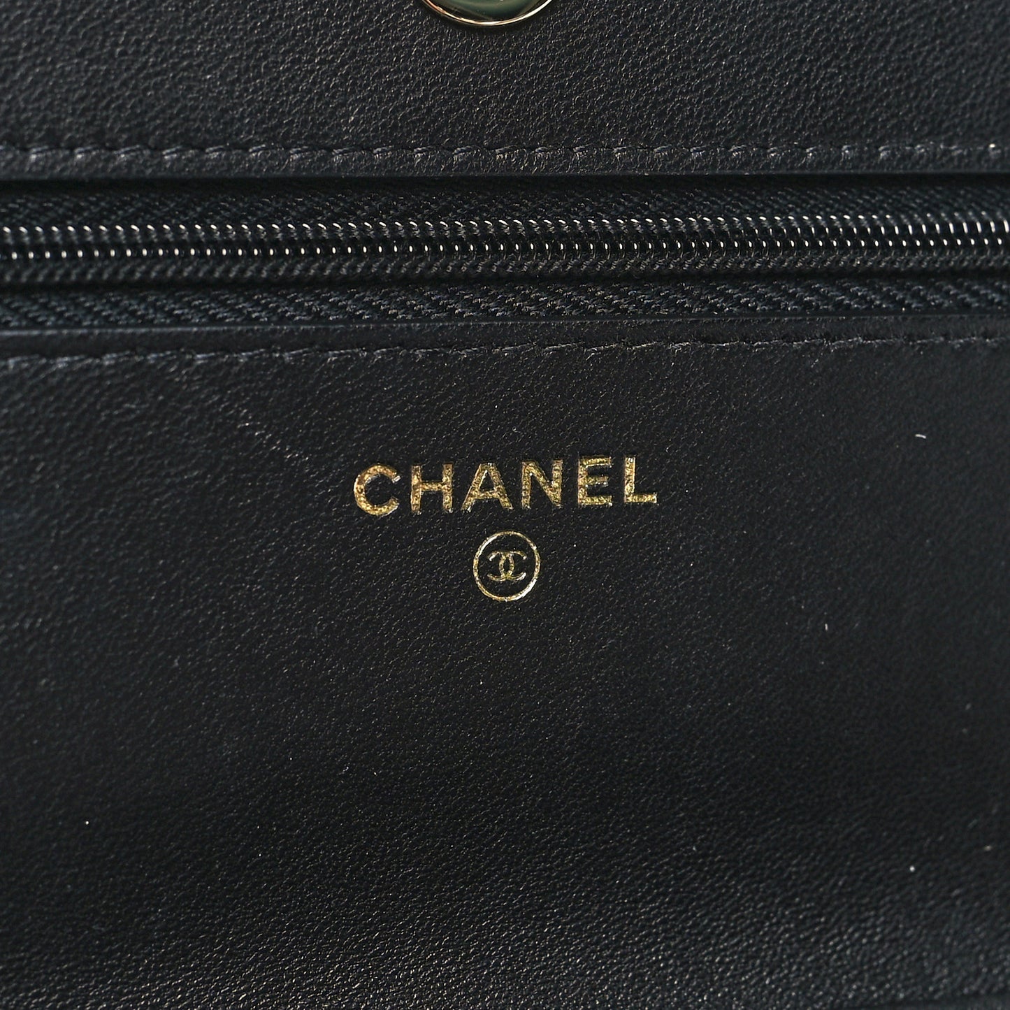 Lambskin Quilted Wallet On Chain WOC Black