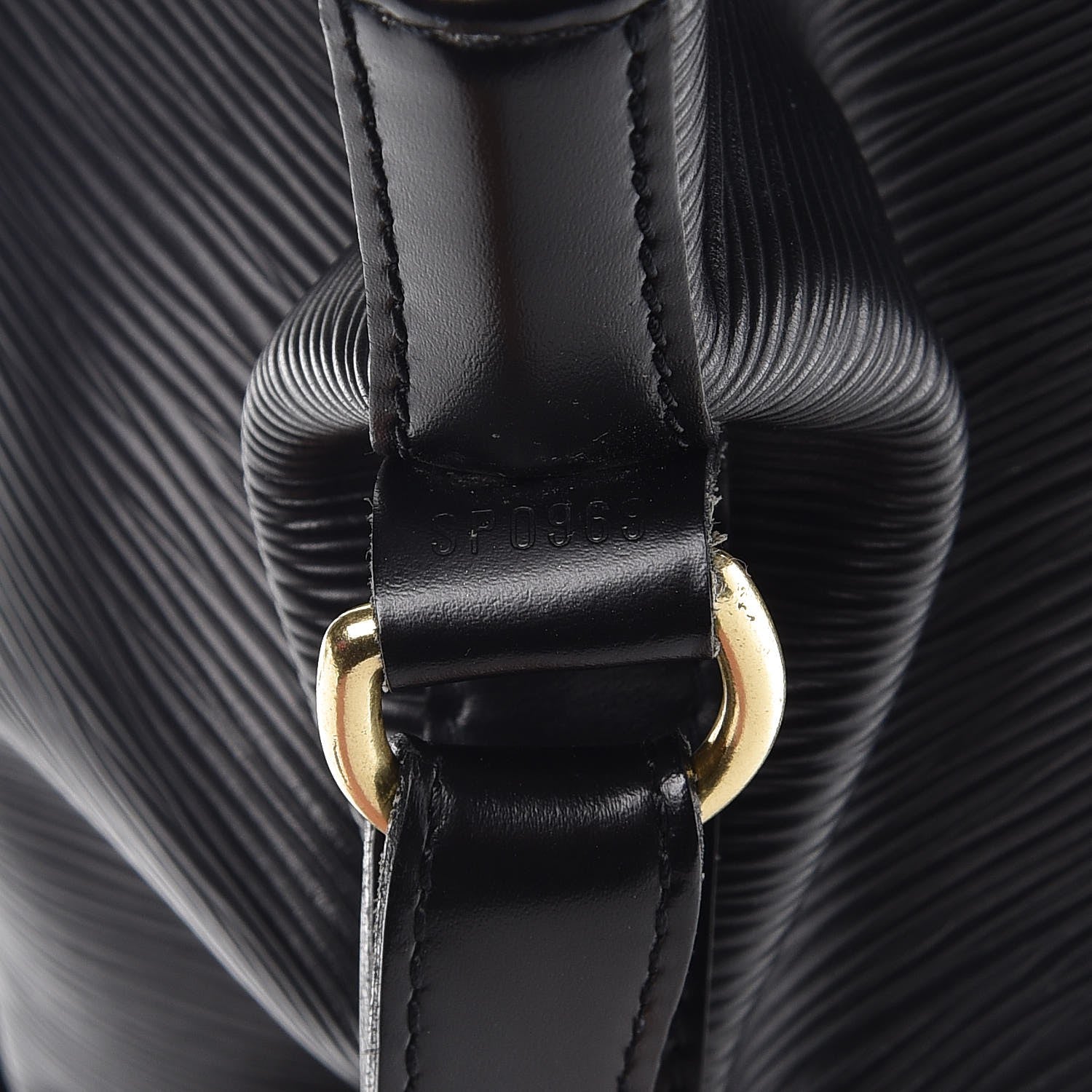 Louis Vuitton Epi Noe Black 7 of 11