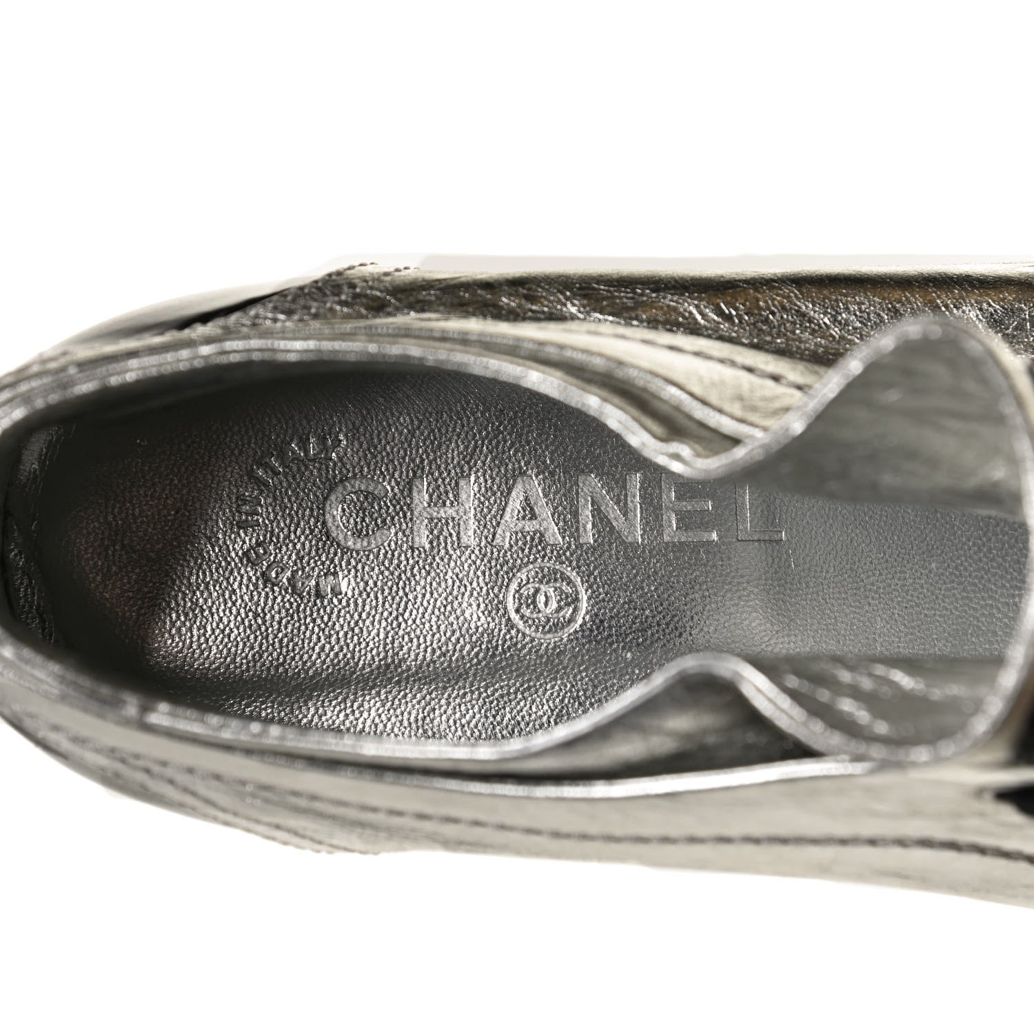 Chanel Metallic Lambskin Patent Cap Toe CC Sneakers 39.5 Silver Black 16 of 17