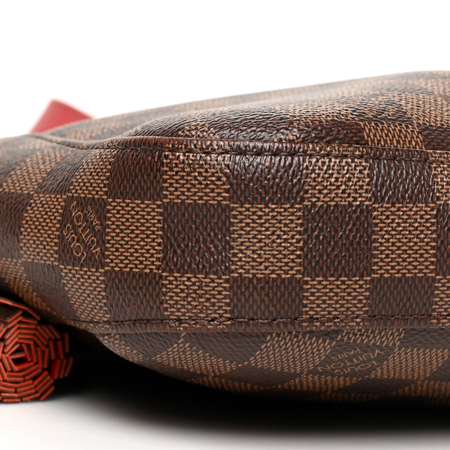 Louis Vuitton Damier Ebene South Bank Besace 8 of 11