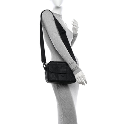 Louis Vuitton Taurillon Monogram S Lock Messenger Black 2 of 10