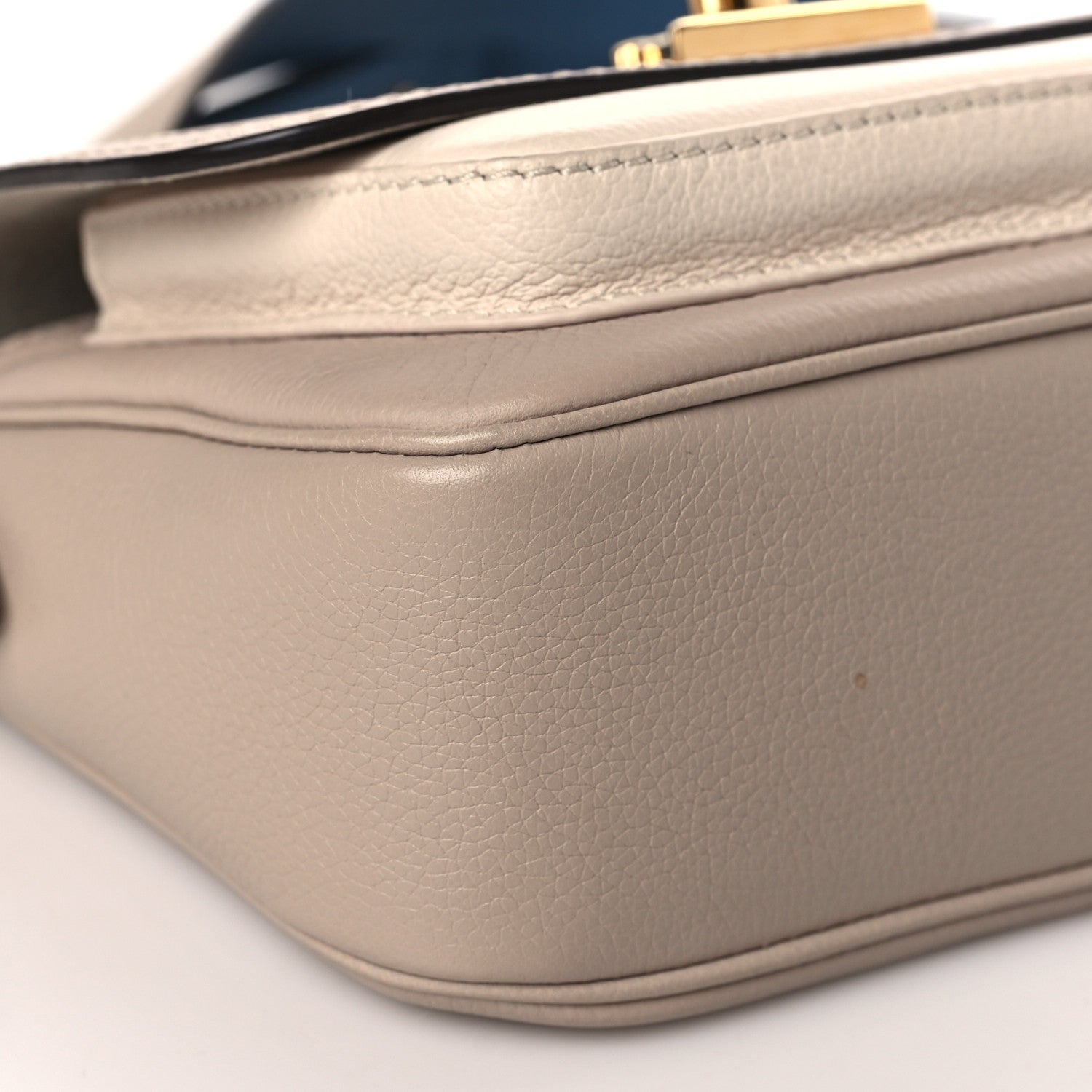 Louis Vuitton Grained Calfskin Lockme Tender Greige 7 of 9