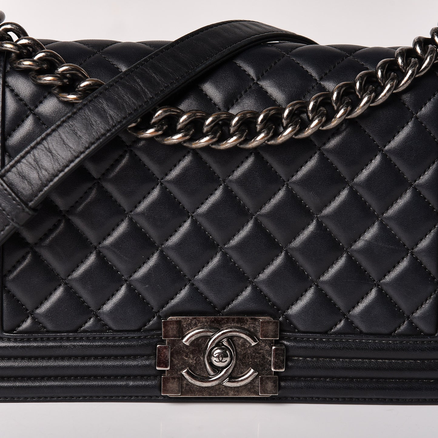 Calfskin Quilted Medium Boy Flap Black