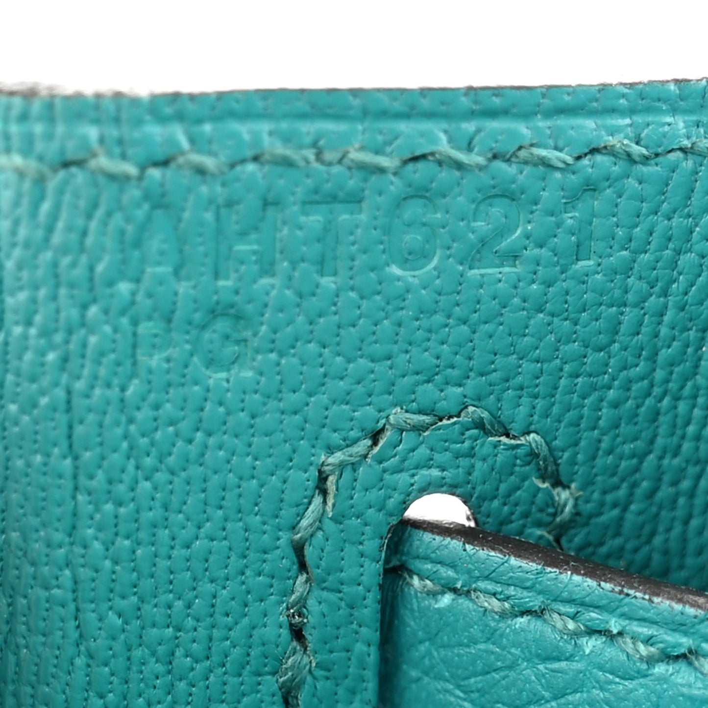 Taurillon Clemence Kelly Retourne 28 Bleu Paon