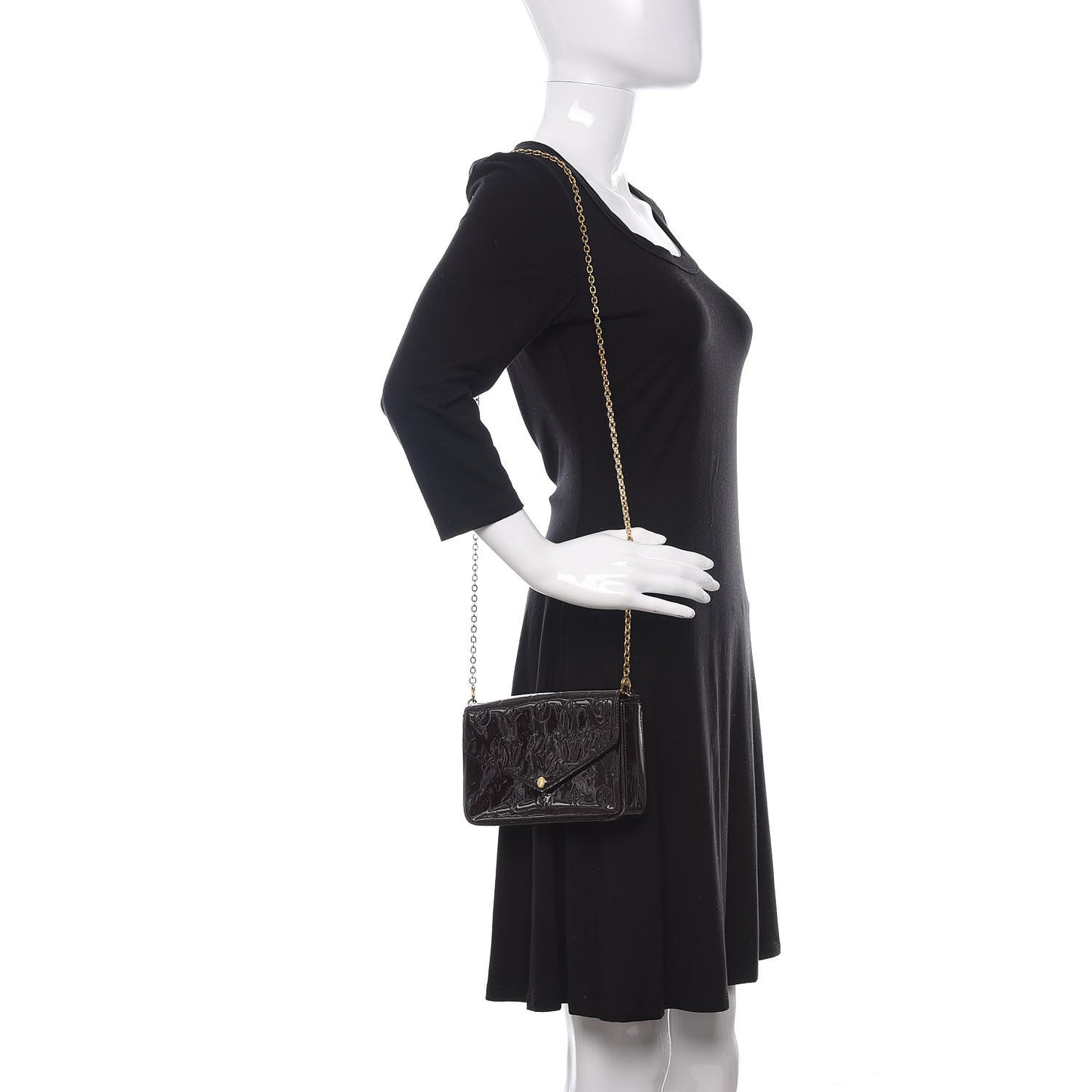 Vernis Pochette Felicie Chain Wallet Amarante