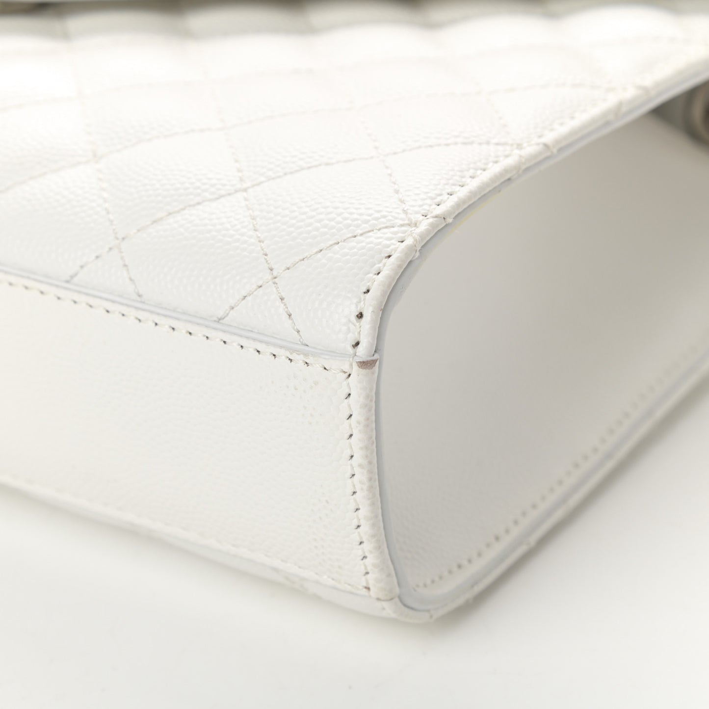 Grain De Poudre Textured Mixed Matelasse Medium Triquilt Monogram Satchel Blanc Vintage