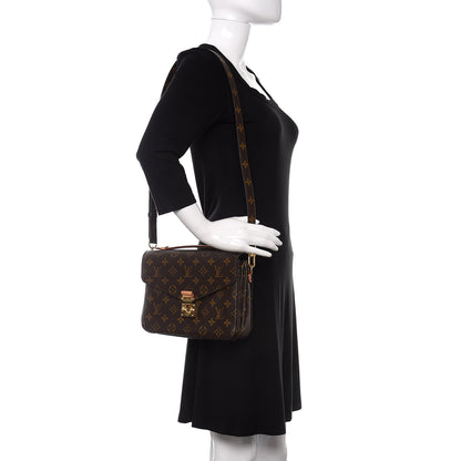 Louis Vuitton Monogram Pochette Metis 2 of 12
