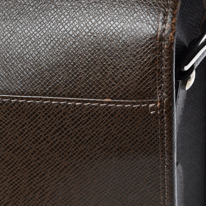 Louis Vuitton Taiga Andrei Messenger Bag Grizzli 17 of 19