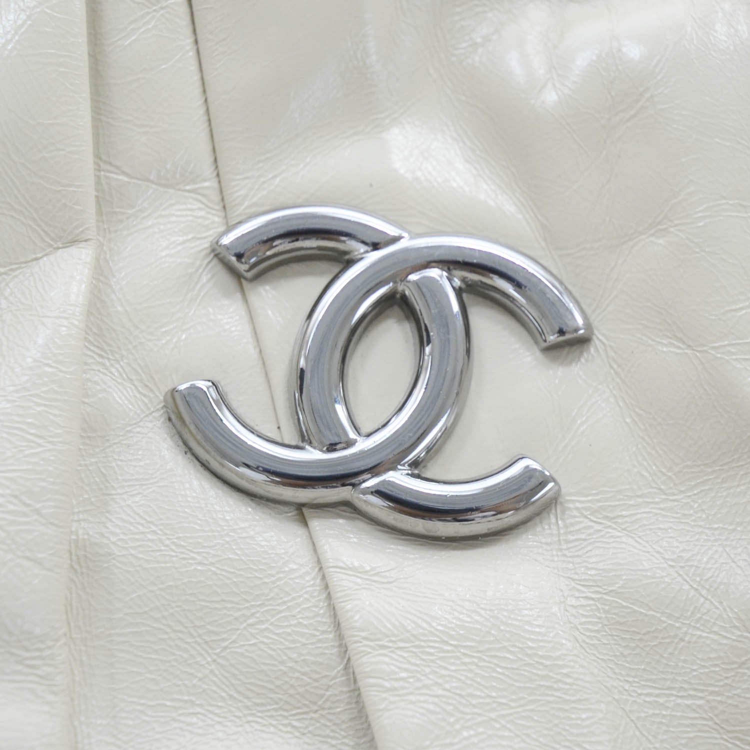 Chanel Leather Twisted Medium Tote 8 of 10