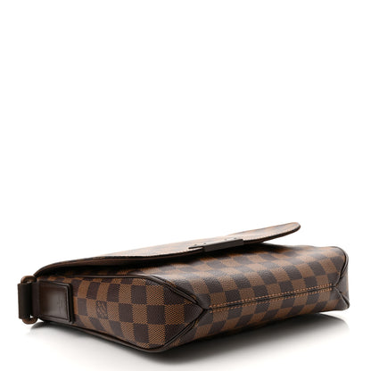 Louis Vuitton Damier Ebene District PM 4 of 10