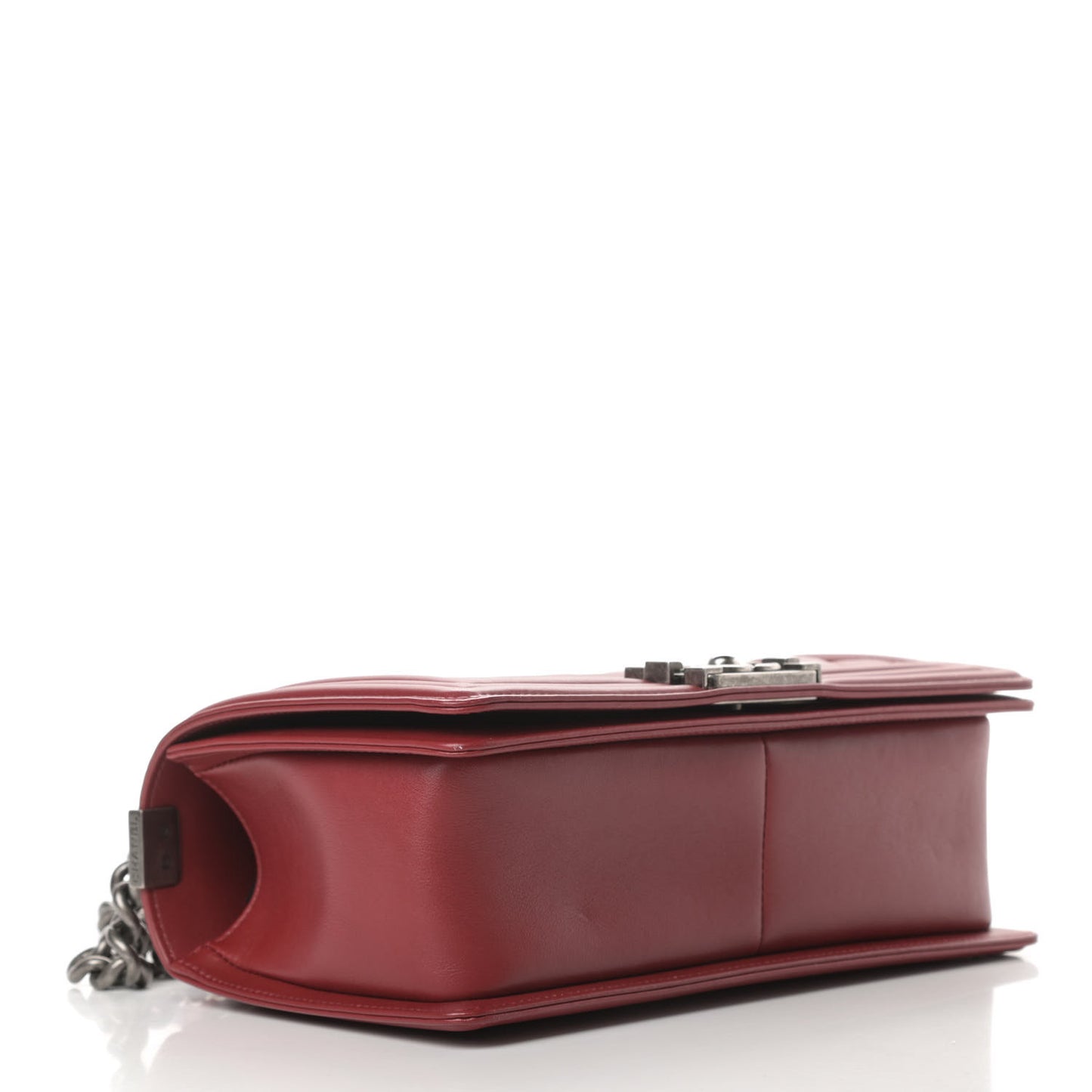 Lambskin Chevron Quilted Medium Boy Flap Red