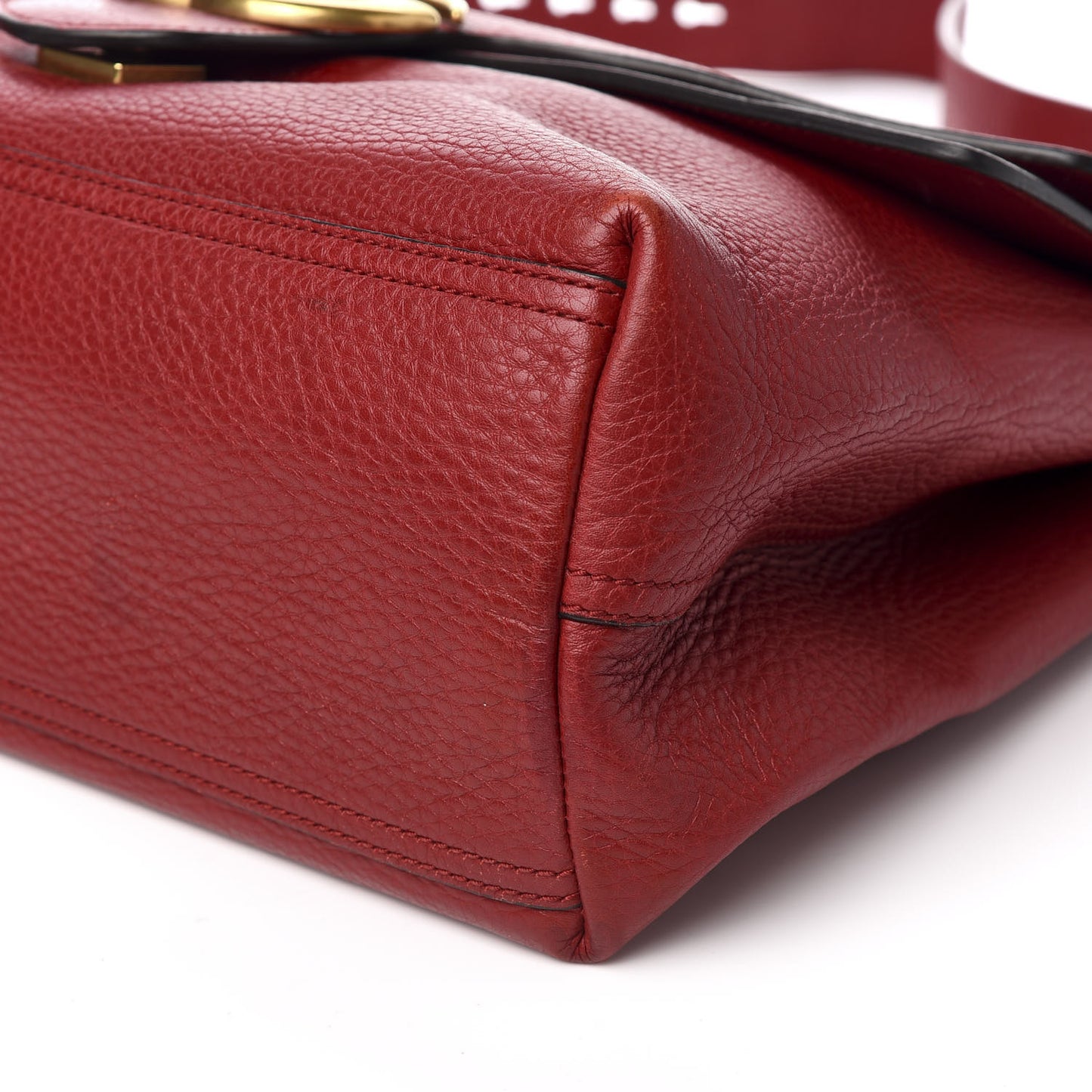 Cellarius Calfskin Large GG Marmont Shoulder Bag Vulcanic Red