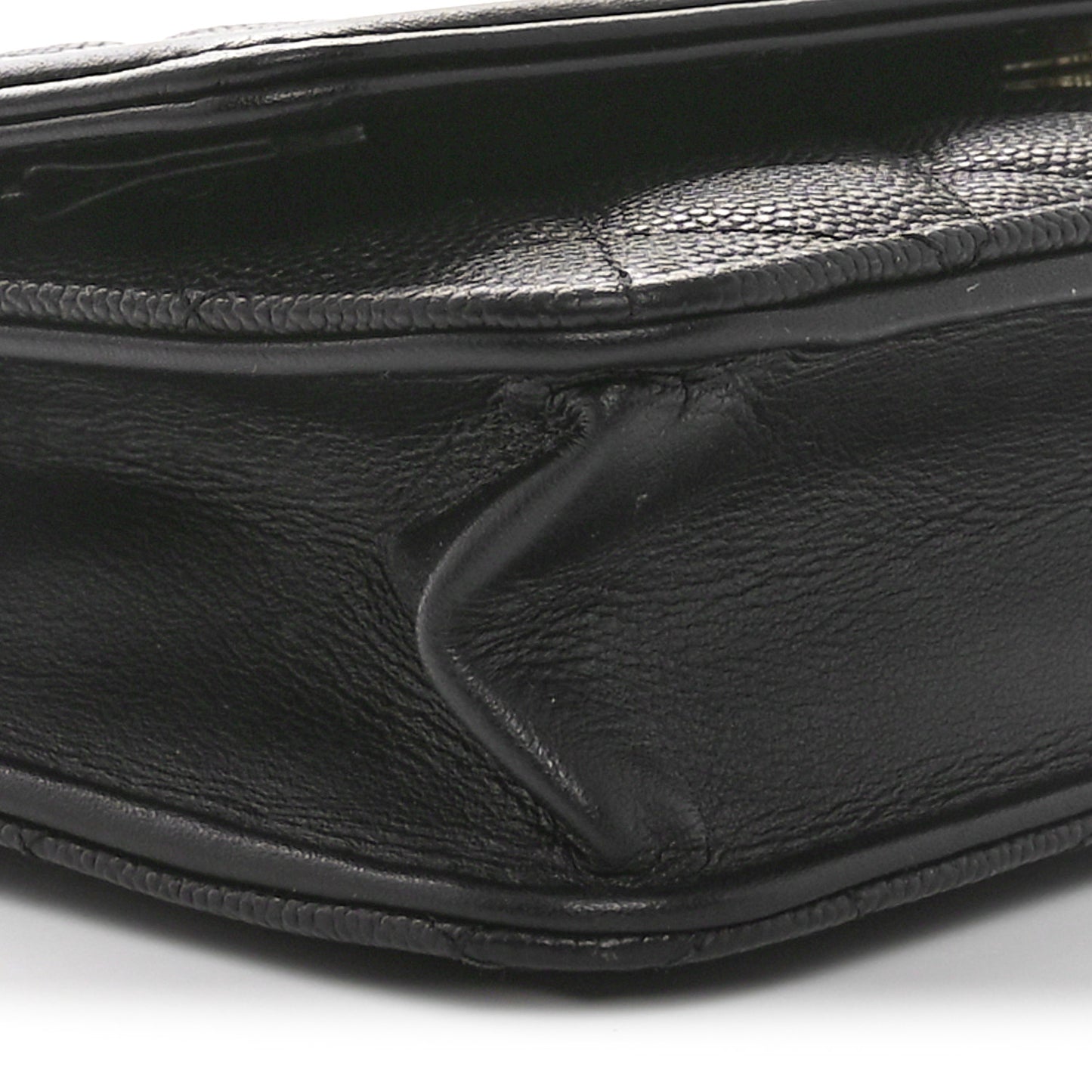 Caviar Quilted CC Filigree Wallet On Chain WOC Black