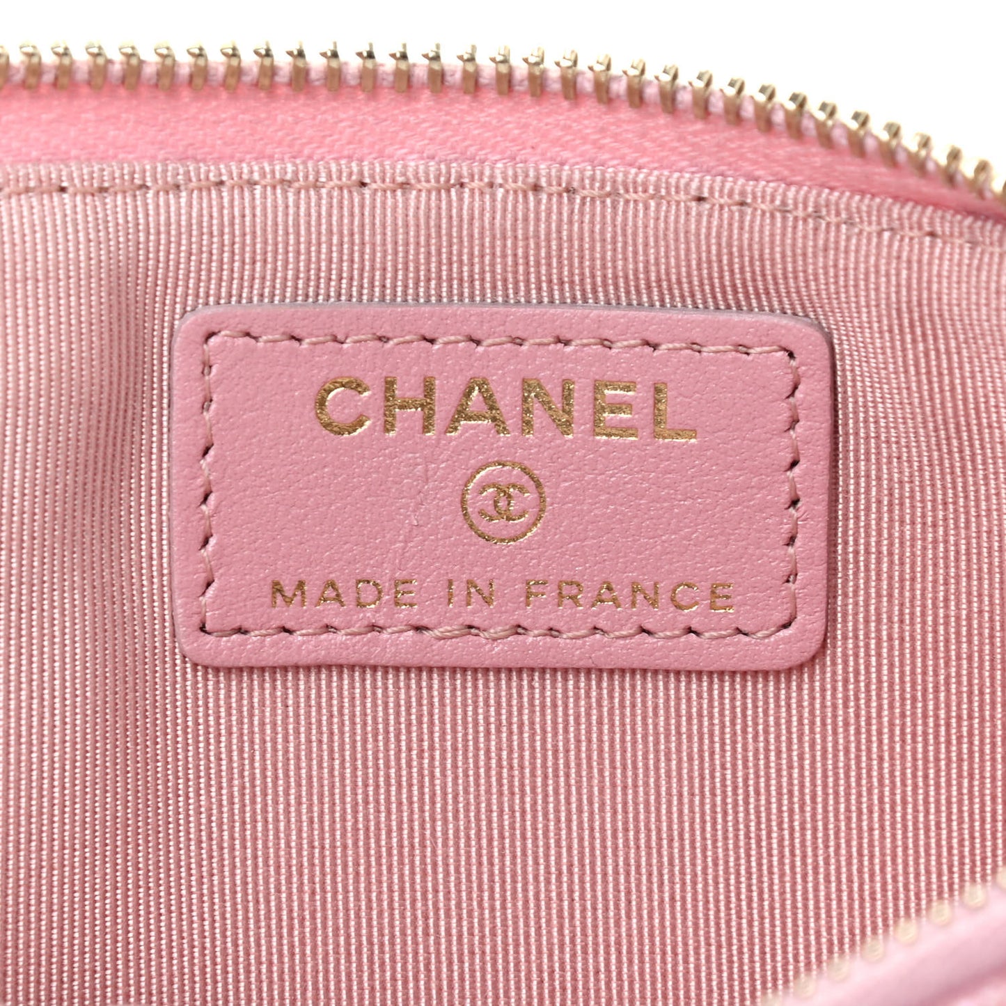 Iridescent Caviar Quilted Classic Flat Wallet Pouch Pink