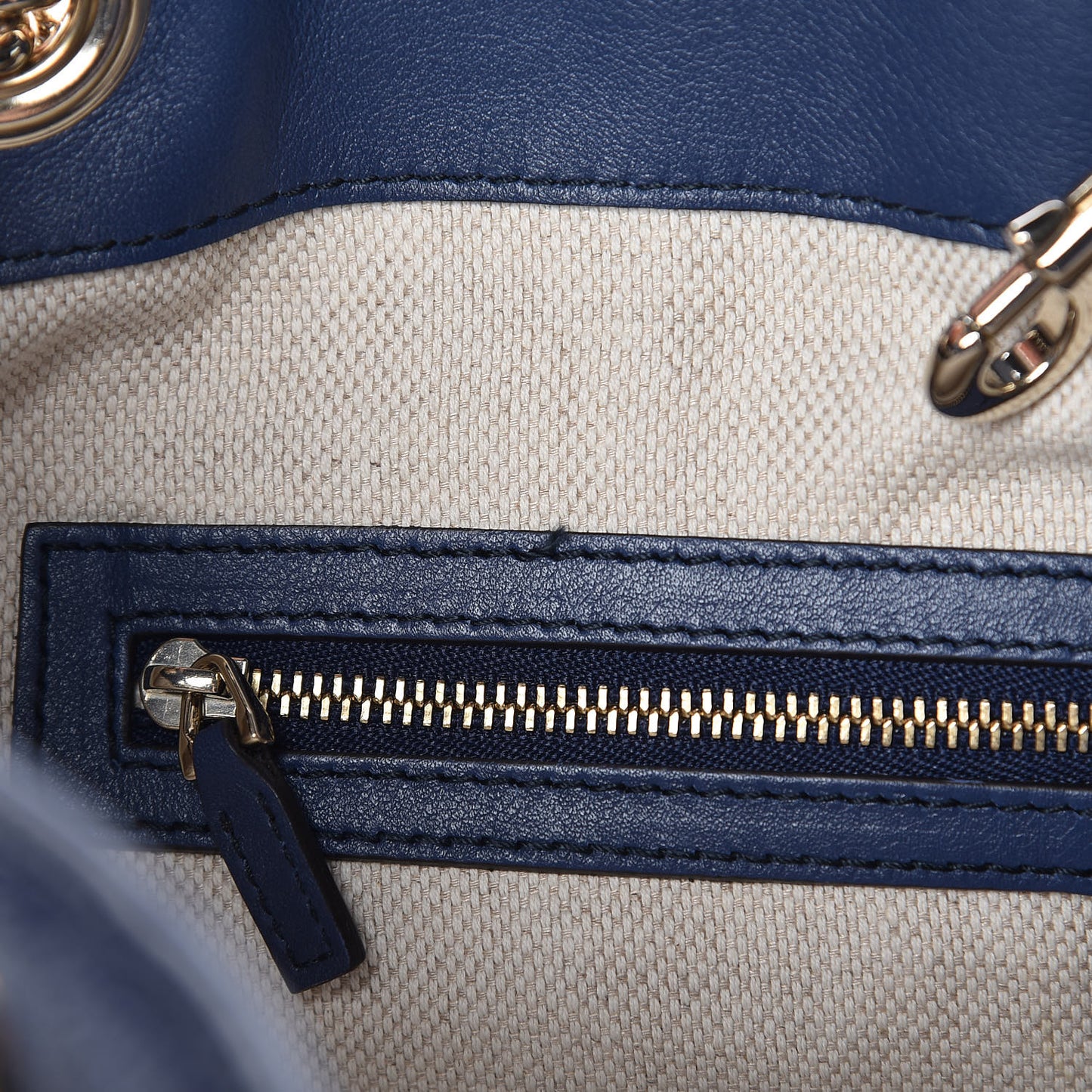 Patent Medium Soho Chain Shoulder Bag Uniform Blue