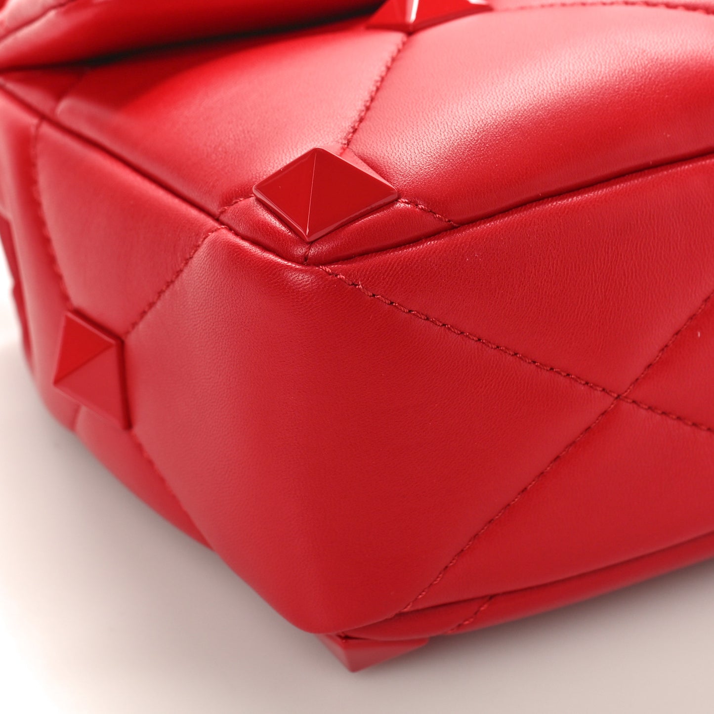 Nappa Enamel Monochrome Medium Roman Stud Shoulder Bag Rouge Pur