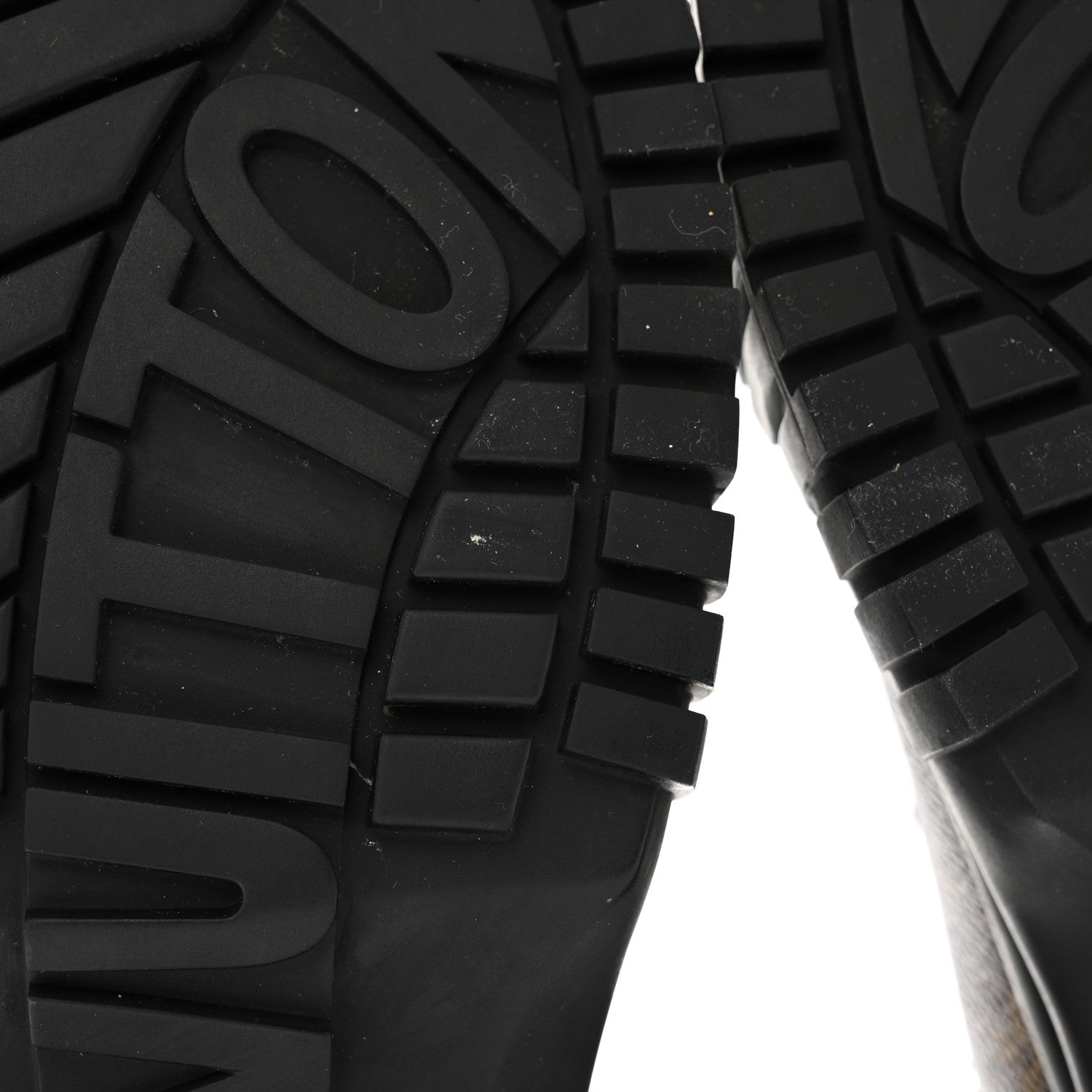 Louis Vuitton Calfskin Patent Monogram Ruby Flat Ranger Boots 39 Black 9 of 12