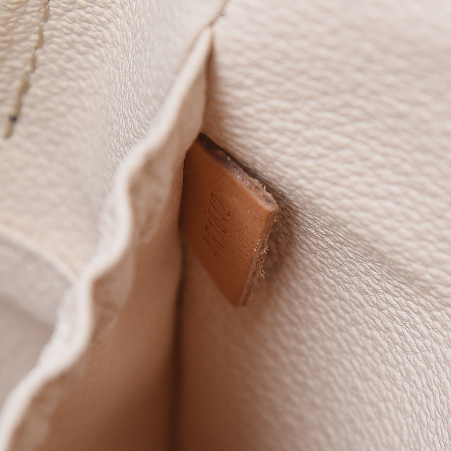 Louis Vuitton Monogram Spontini 7 of 16
