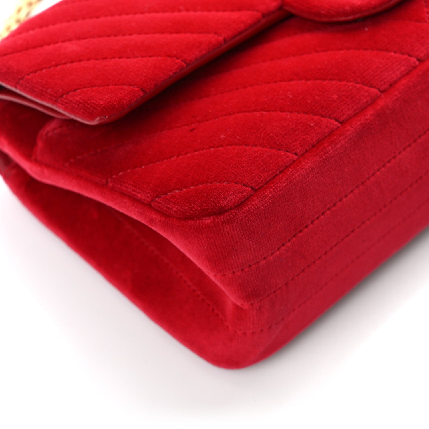 Chanel Velvet Chevron Quilted 2.55 Reissue 225 Flap Red 20 of 24