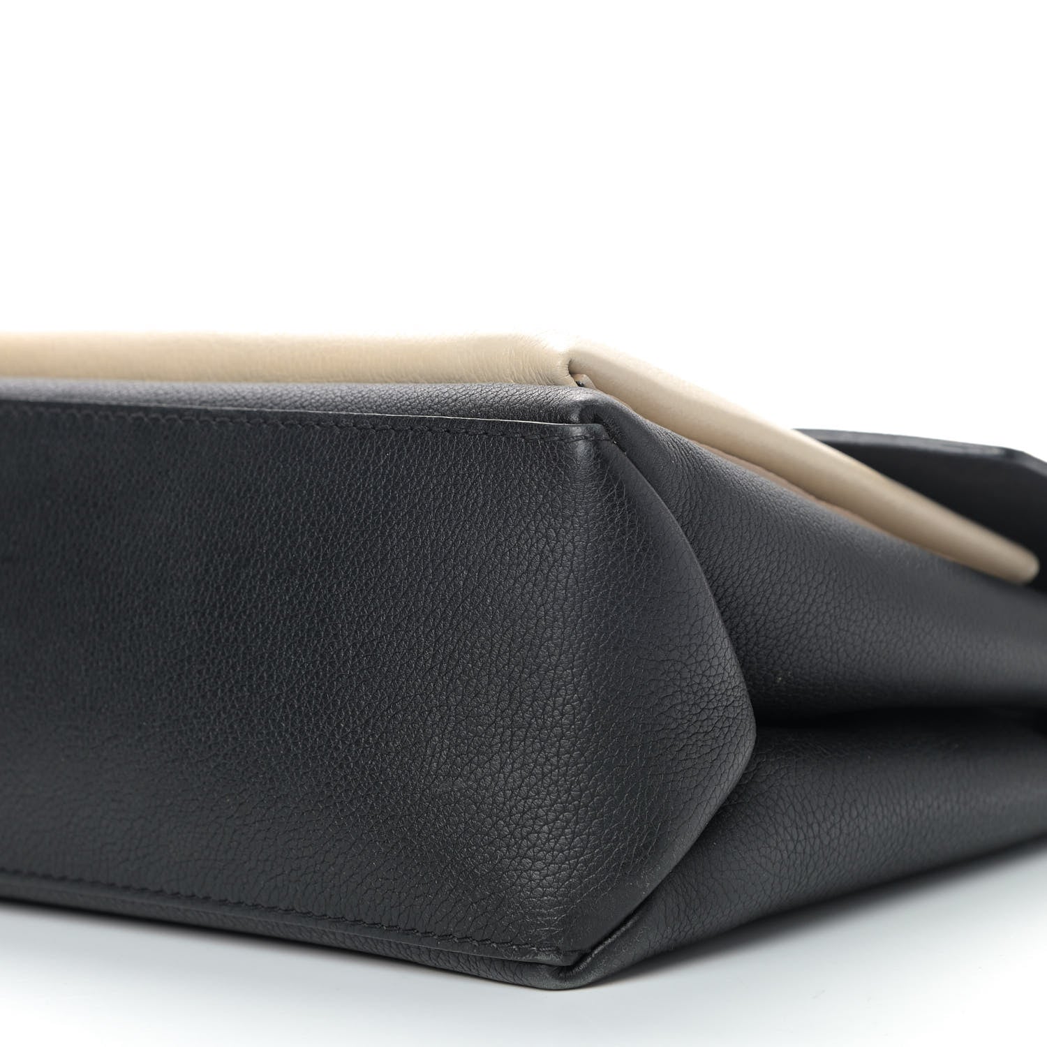 Louis Vuitton Soft Calfskin My Lockme Top Handle Vanille Black 6 of 11