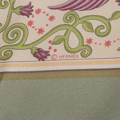 Hermes Silk www.hermes.com Scarf 90 4 of 5