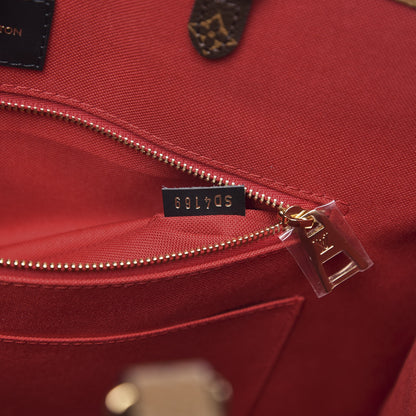 Louis Vuitton Reverse Monogram Giant Onthego GM 8 of 11