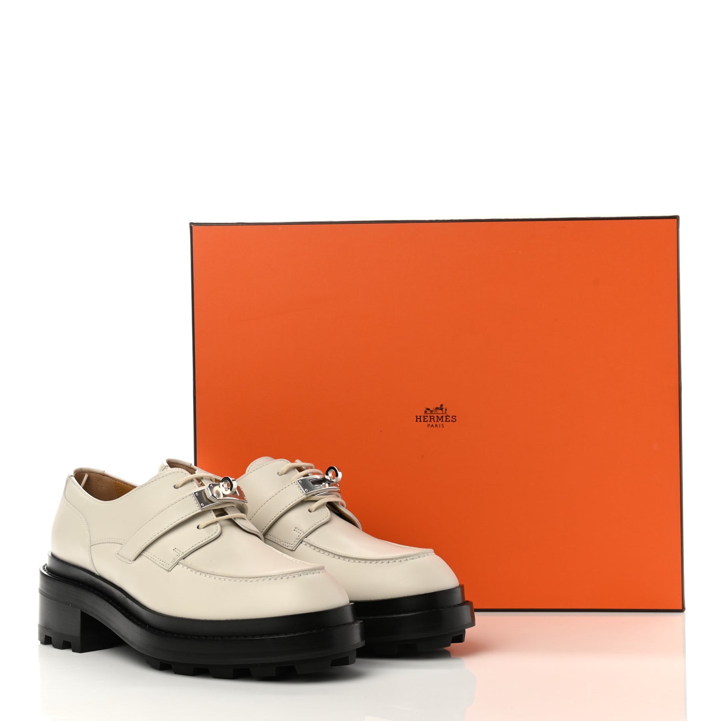 Glossed Calfskin First Derby 38 Beige Glaise