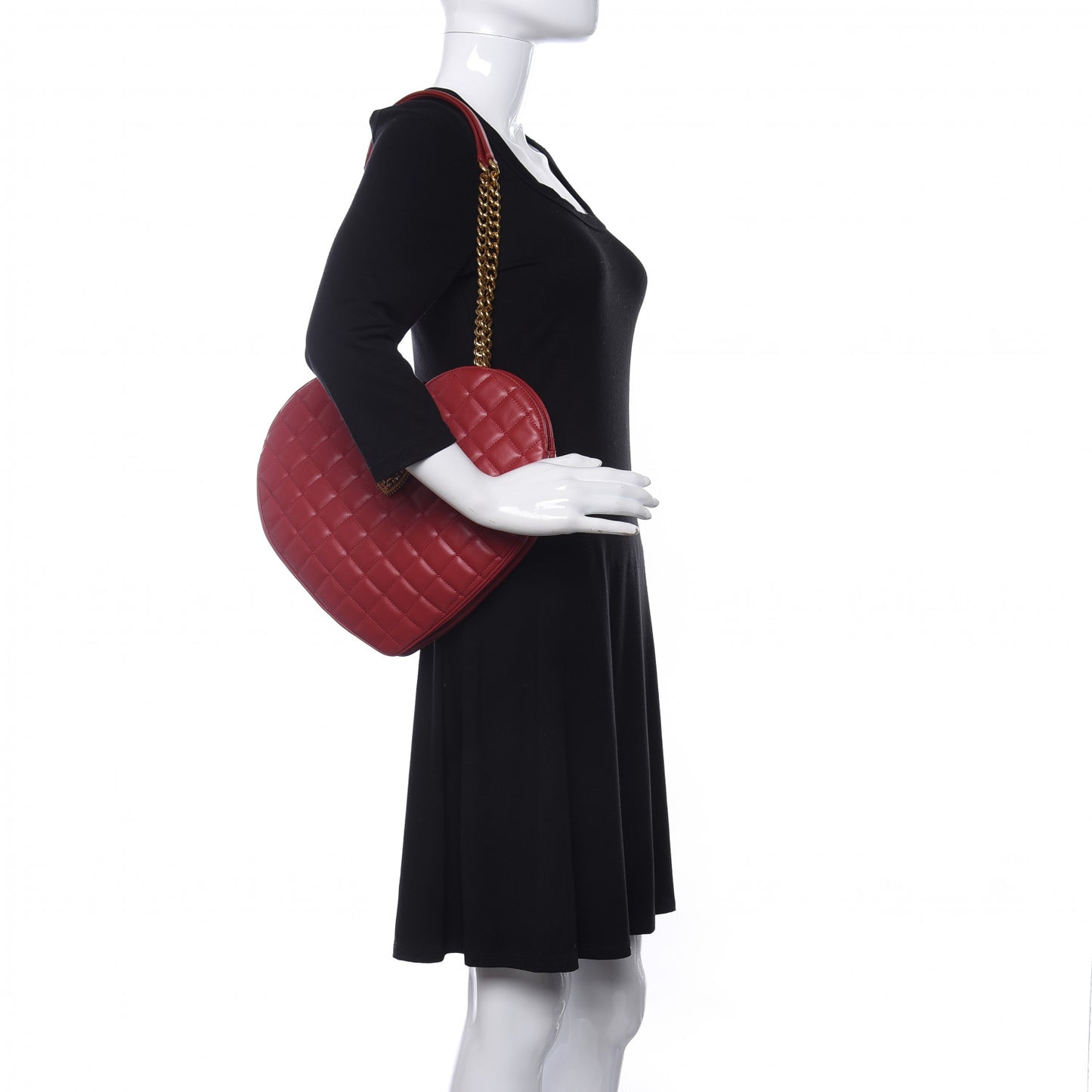 Calfskin Quilted Heart Shoulder Bag Red