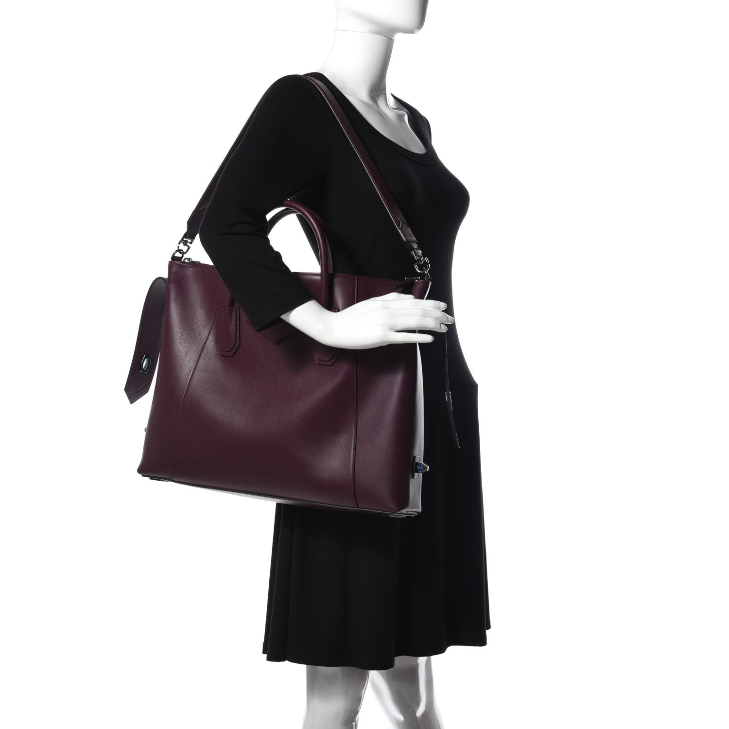 Givenchy Smooth Calfskin Medium Soft Antigona Aubergine 2 of 8