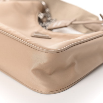 Prada Nylon Re-Edition 2005 Shoulder Bag Cammeo 7 of 12
