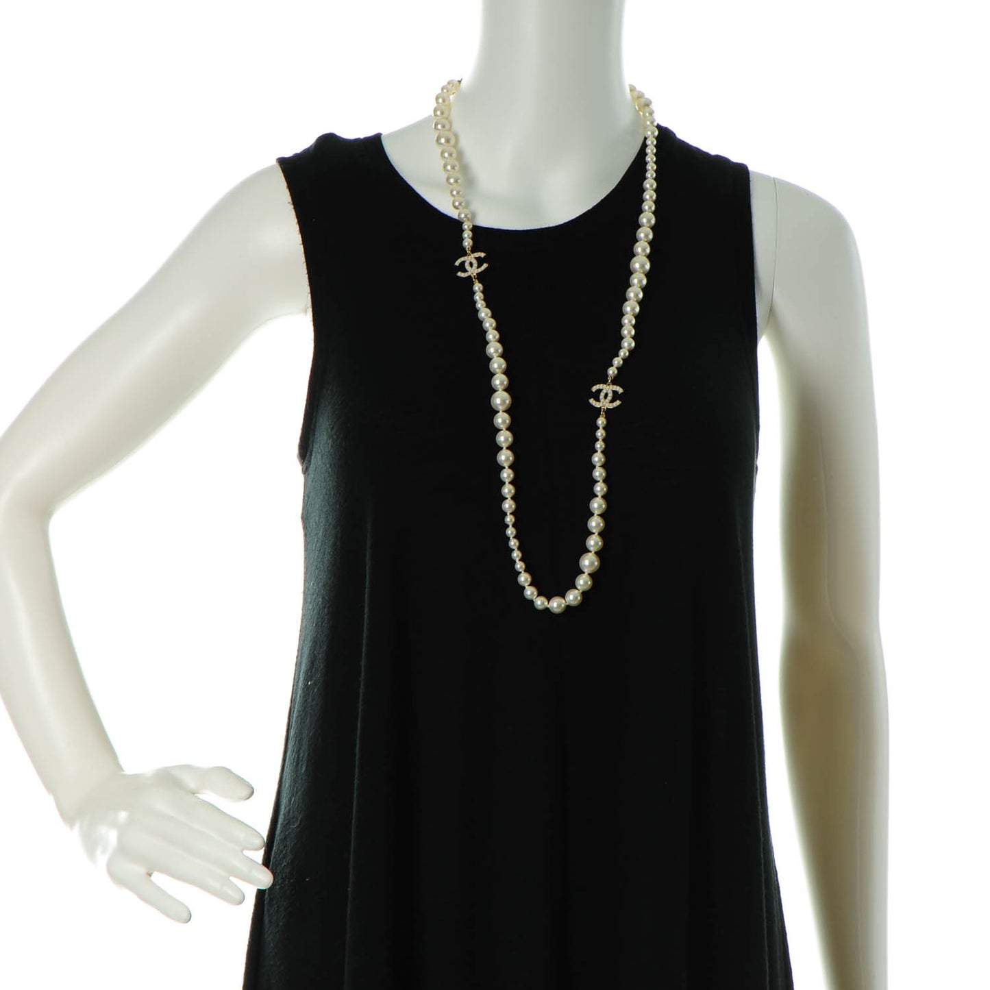 Graduated Pearl CC Long Necklace Gold