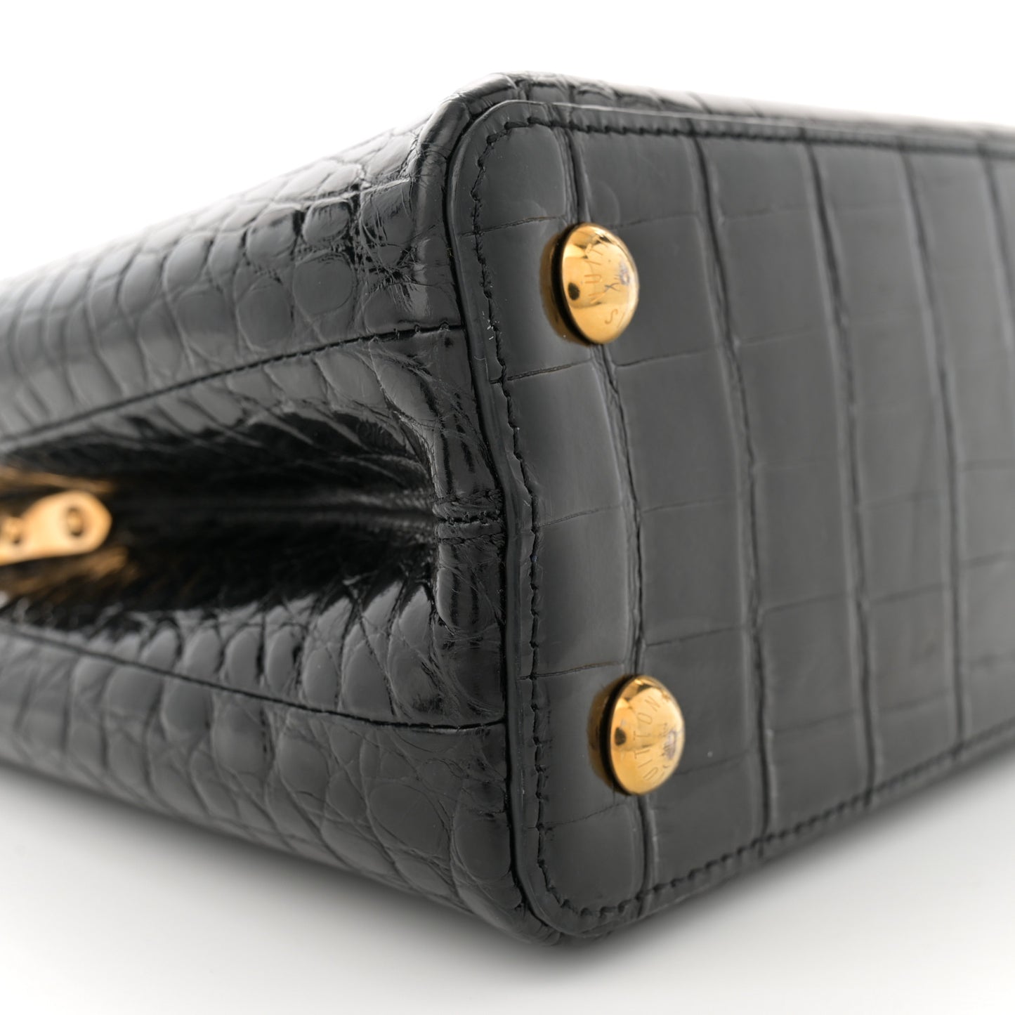 Brilliant Alligator Capucines PM Black