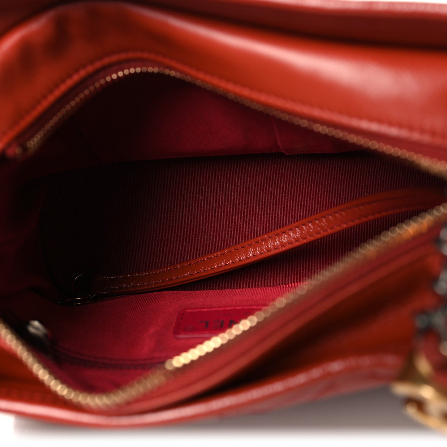 Aged Calfskin Quilted Small Gabrielle Hobo Red