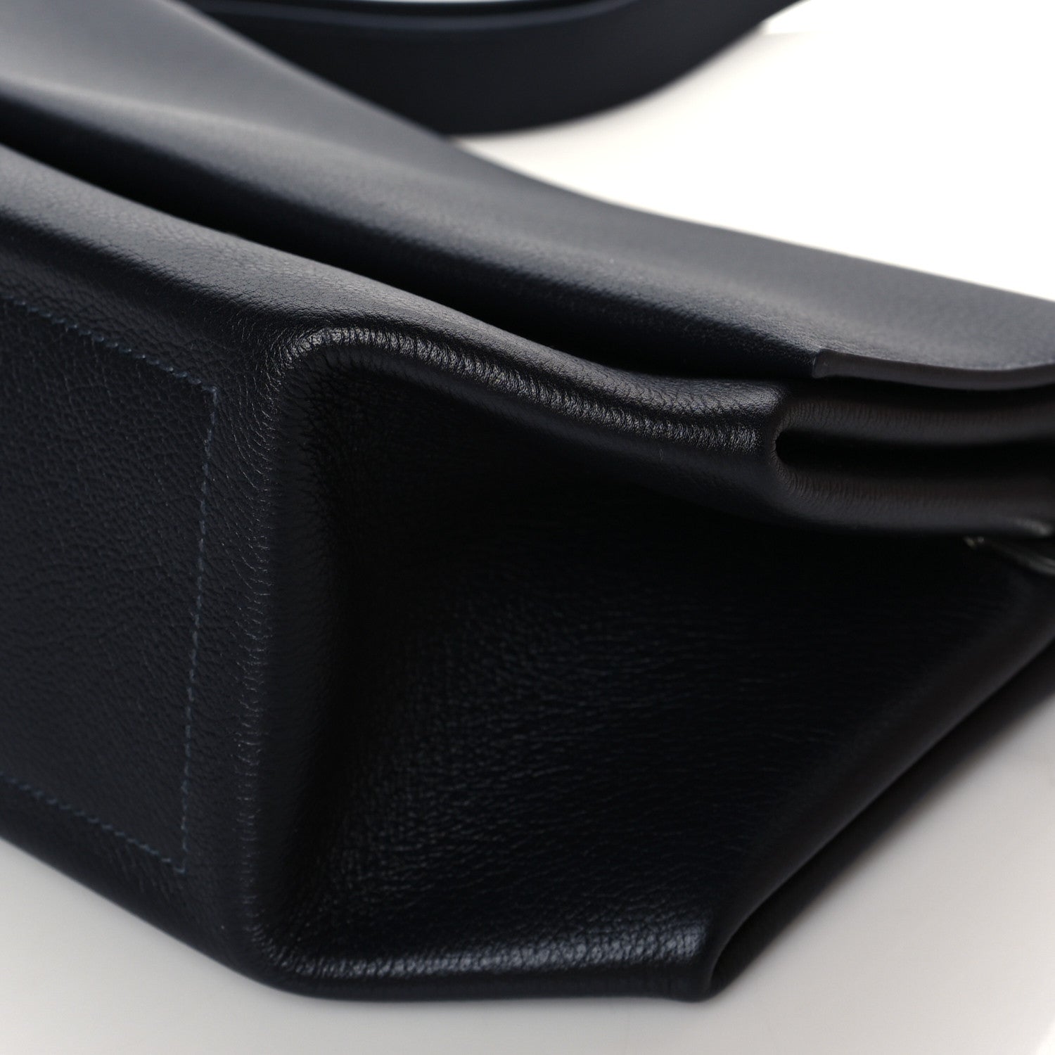 Hermes Taurillon Novillo Opli 28 Bleu Indigo Poppy 10 of 11
